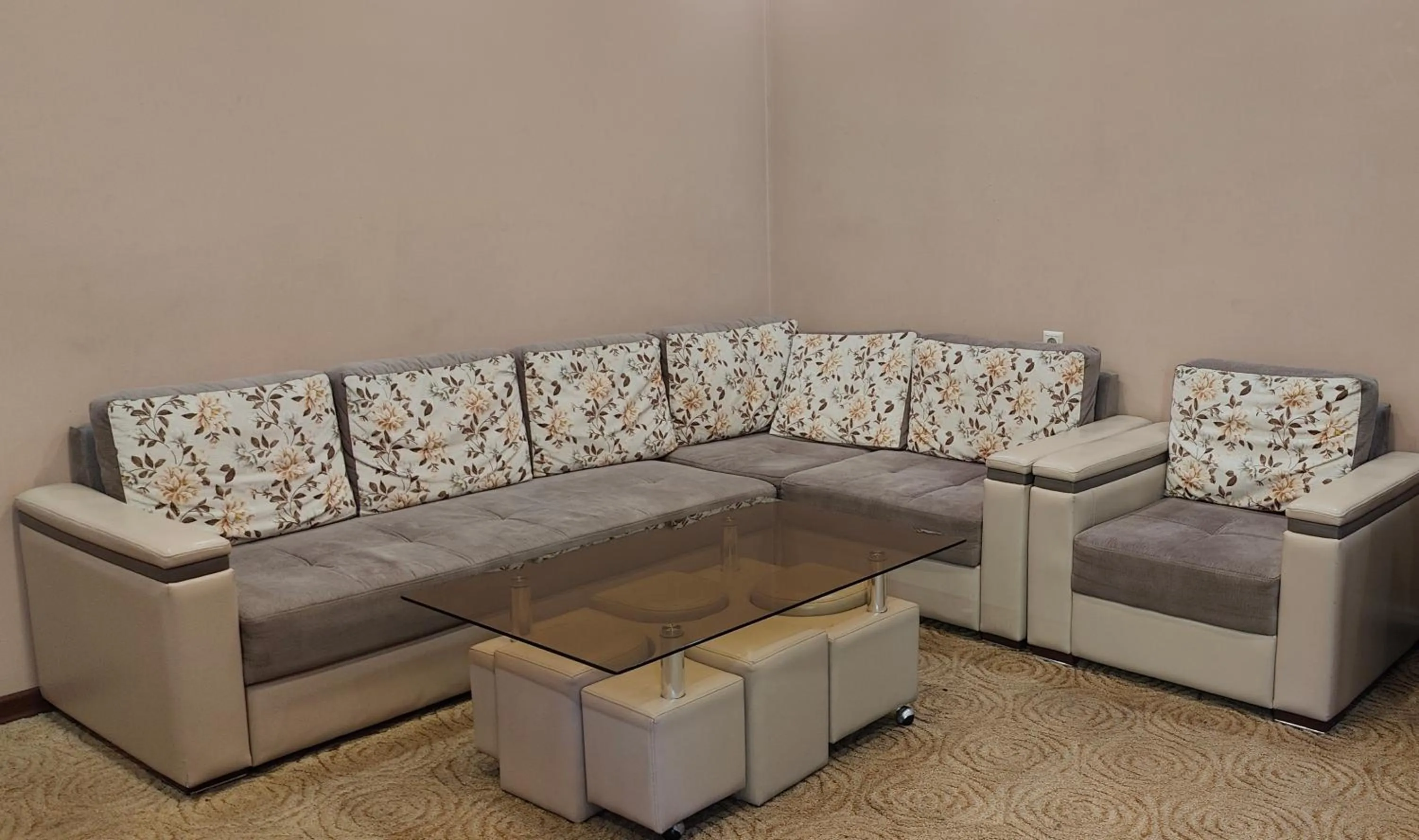 Seating area in Areg Hotel