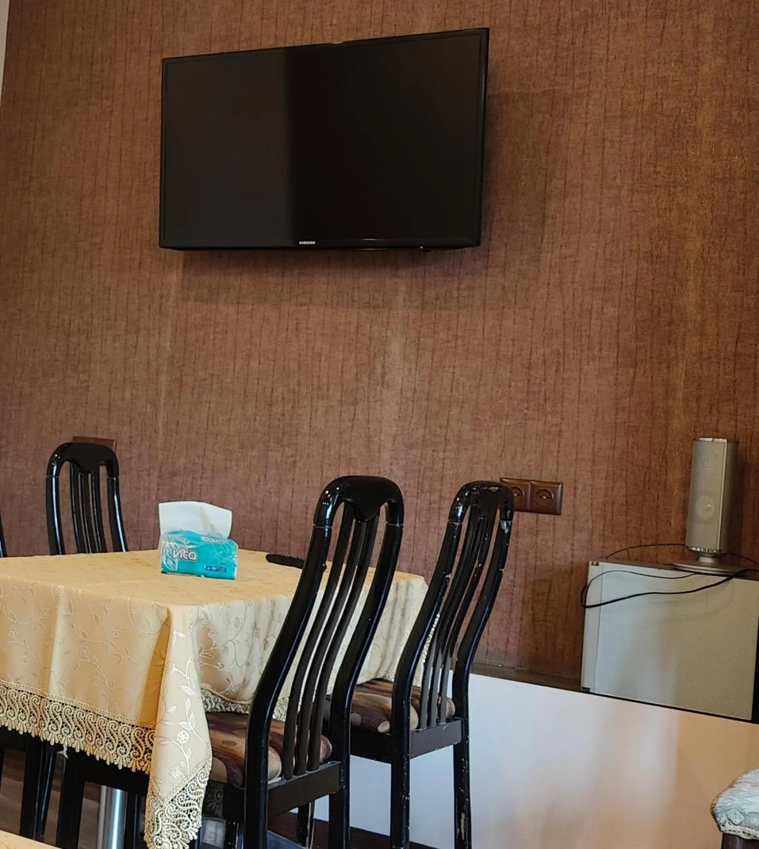 Dining area in Areg Hotel