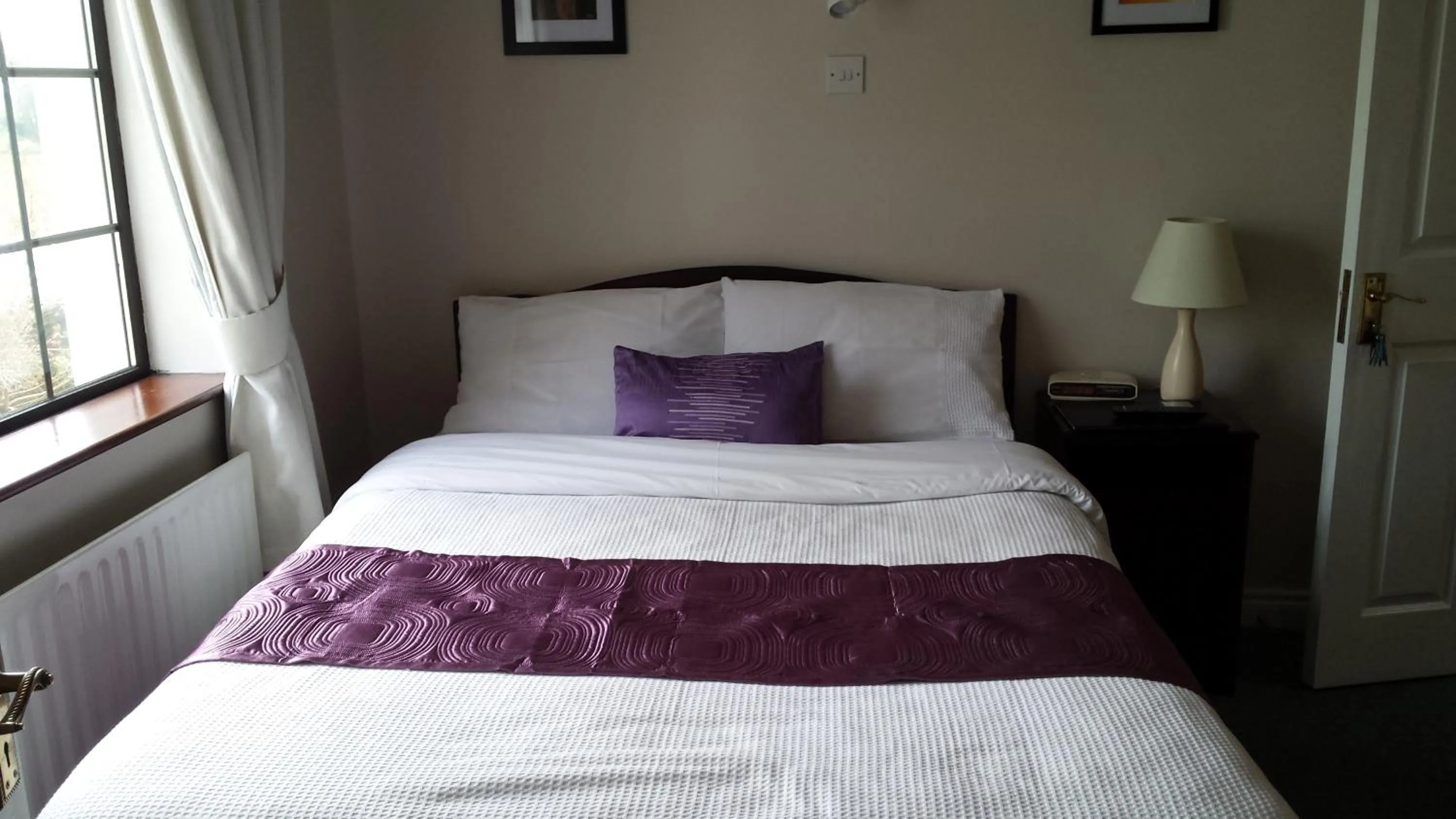 Bed in Riverview House