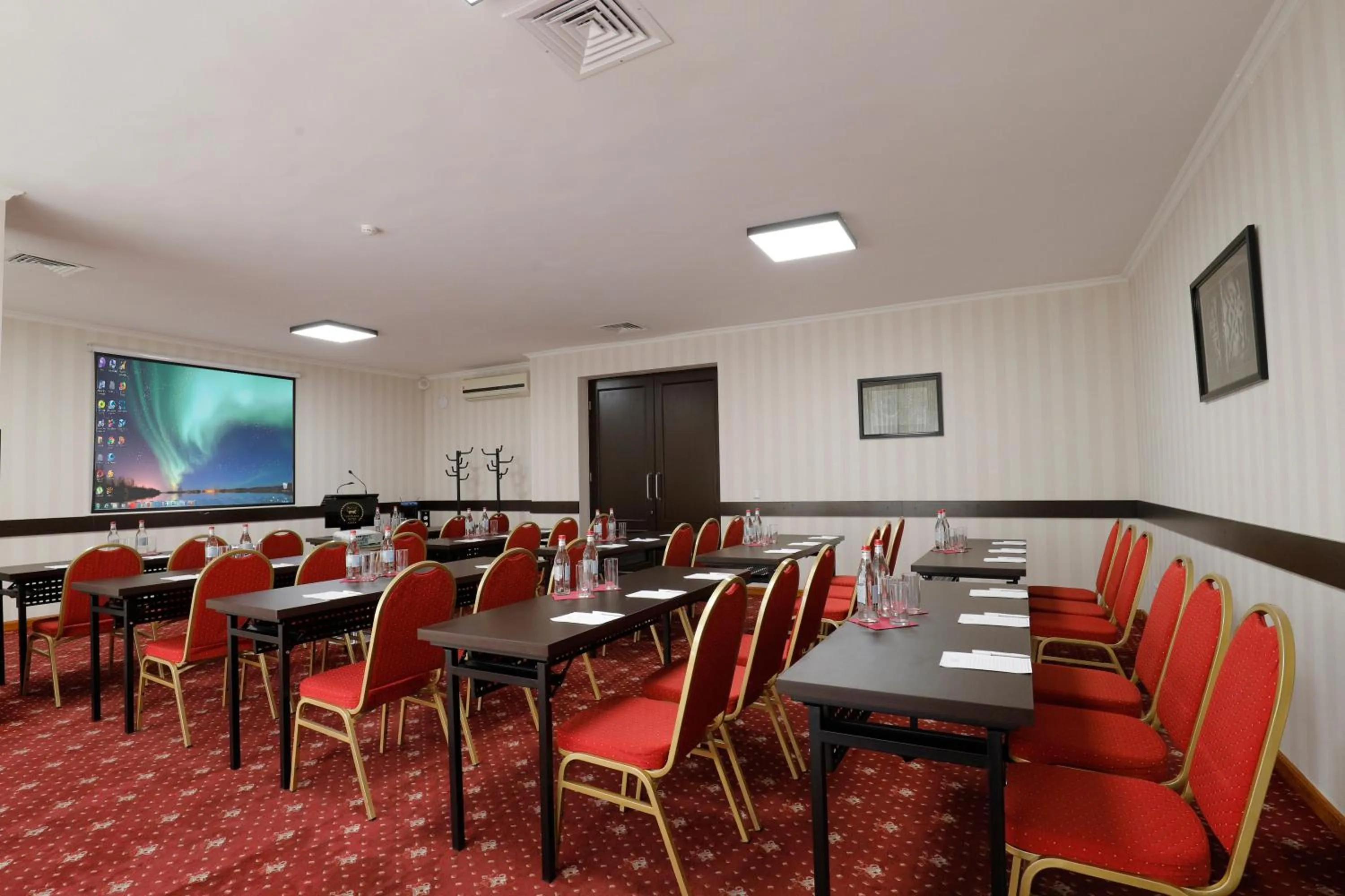 Meeting/conference room in Ani Plaza Hotel
