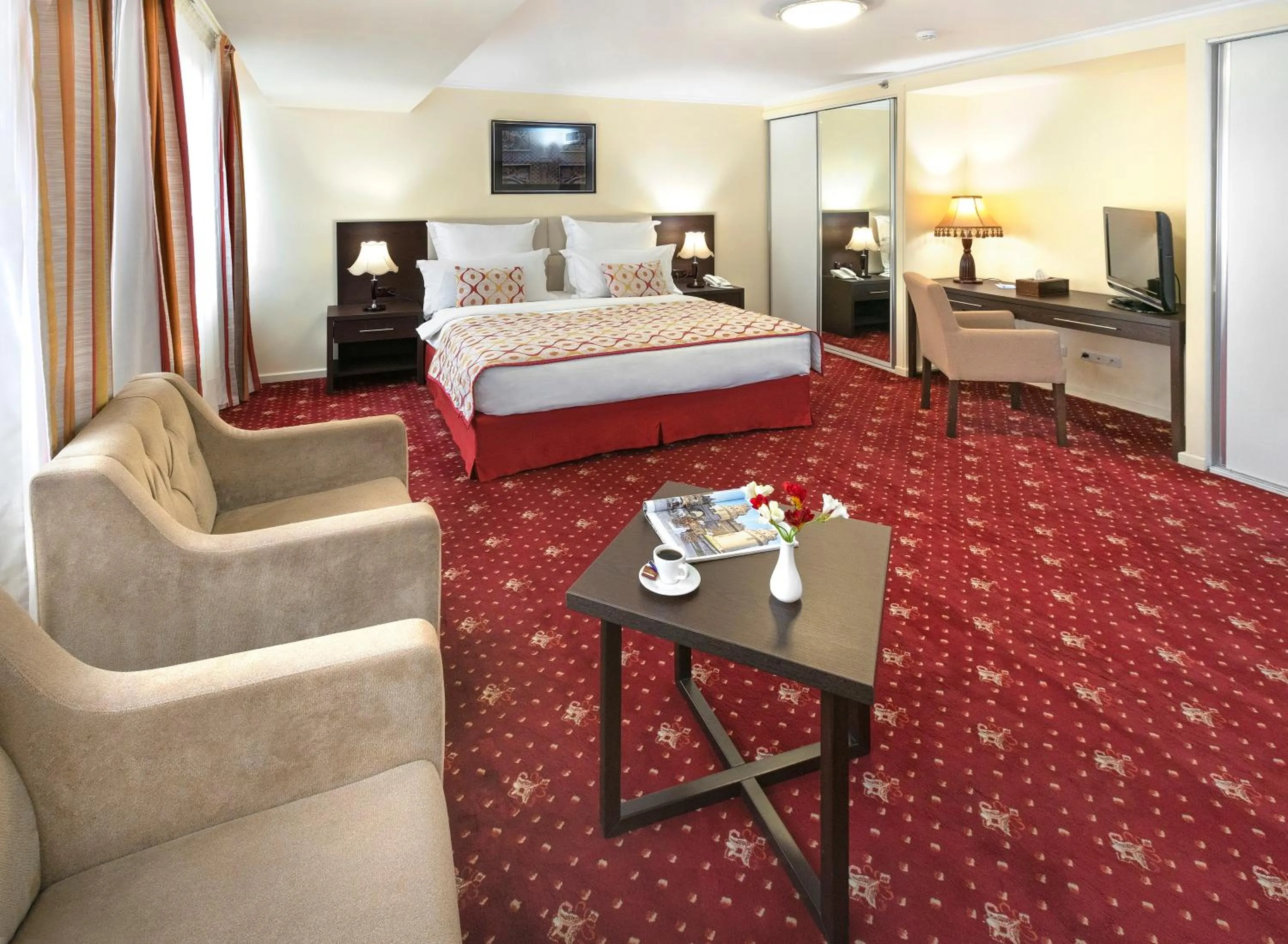 Photo of the whole room, Bed in Ani Plaza Hotel