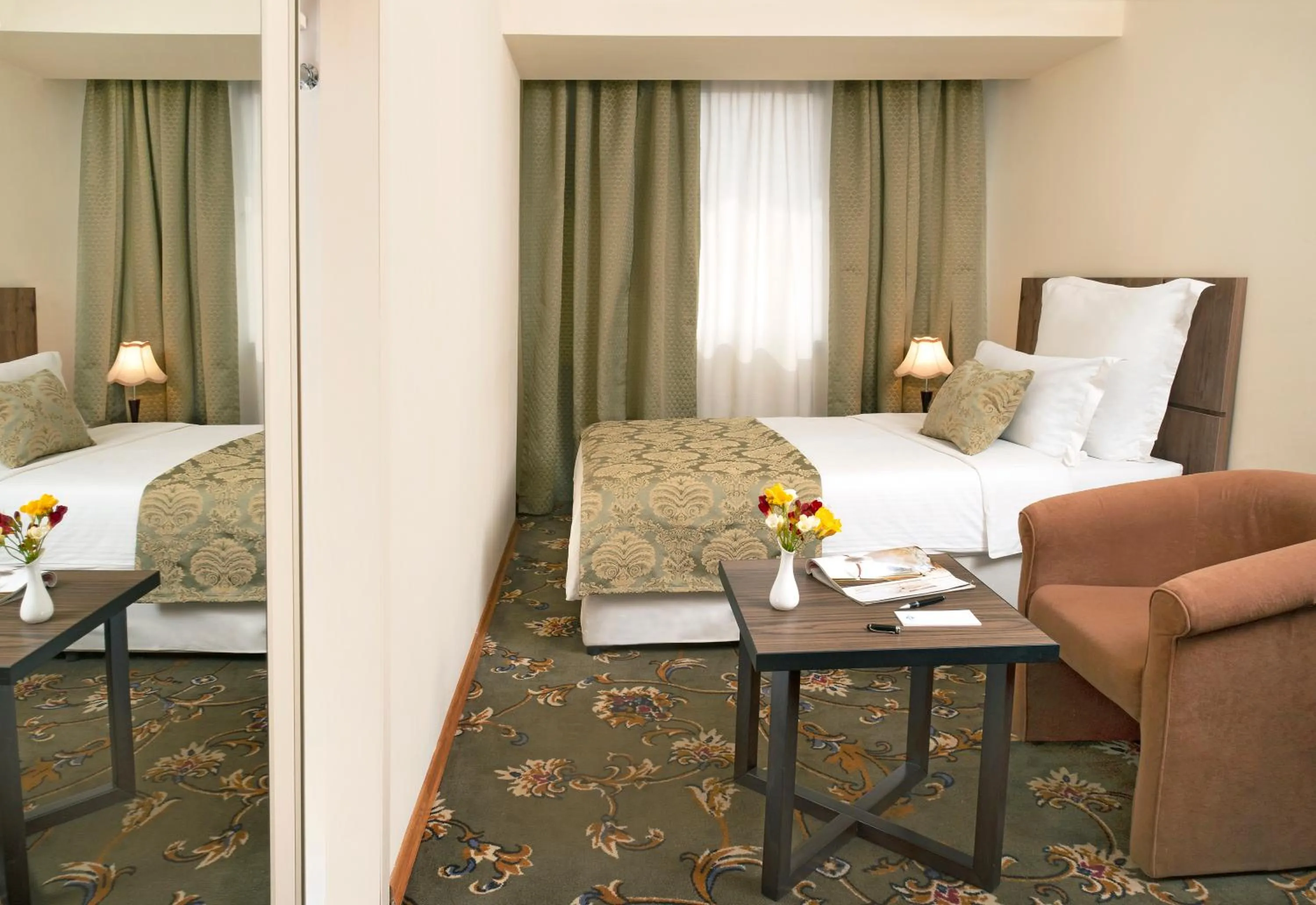 Photo of the whole room, Bed in Ani Plaza Hotel