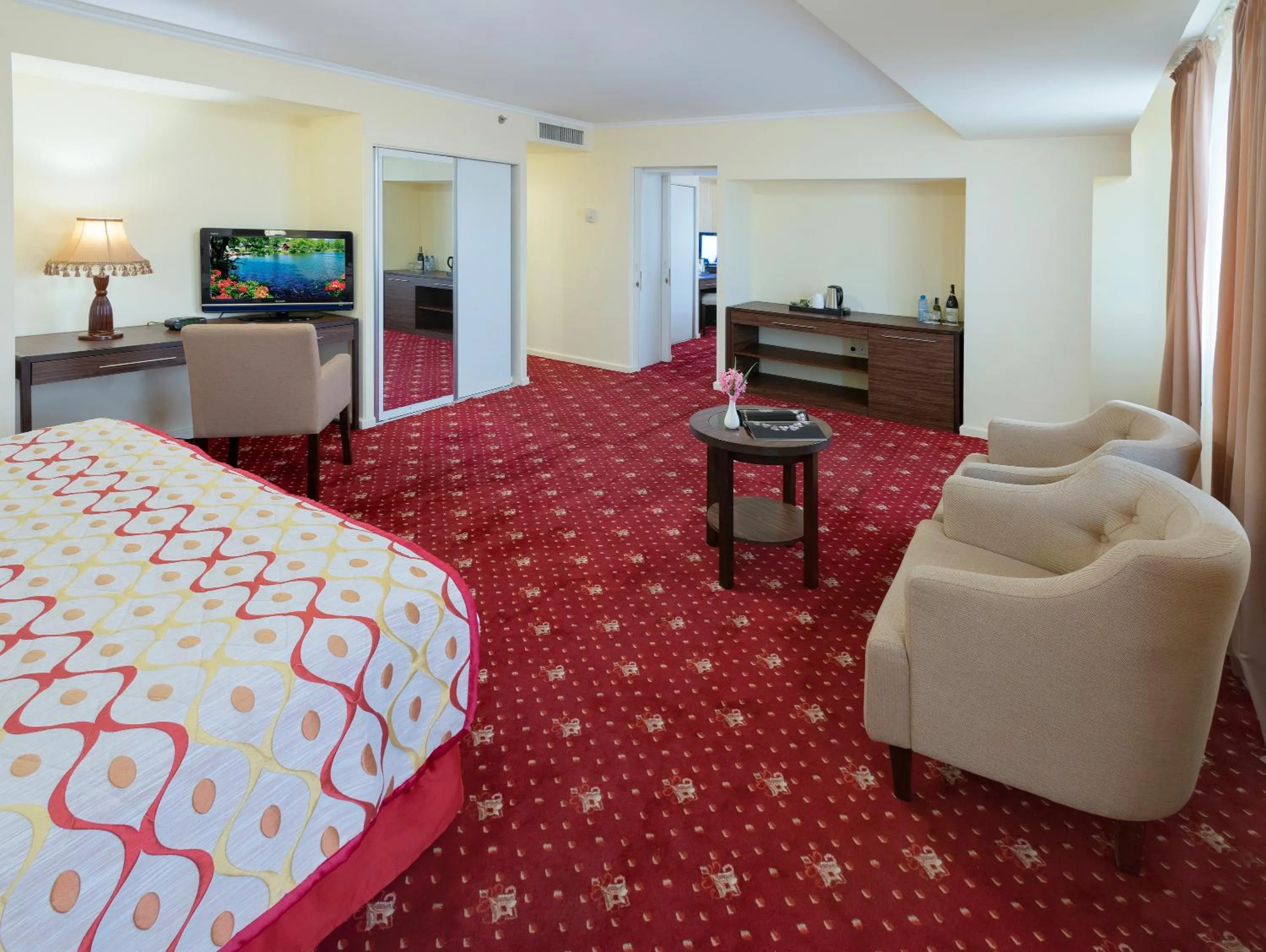 Seating area, Bed in Ani Plaza Hotel