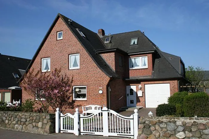 Facade/entrance in Haus Gräpel App 5