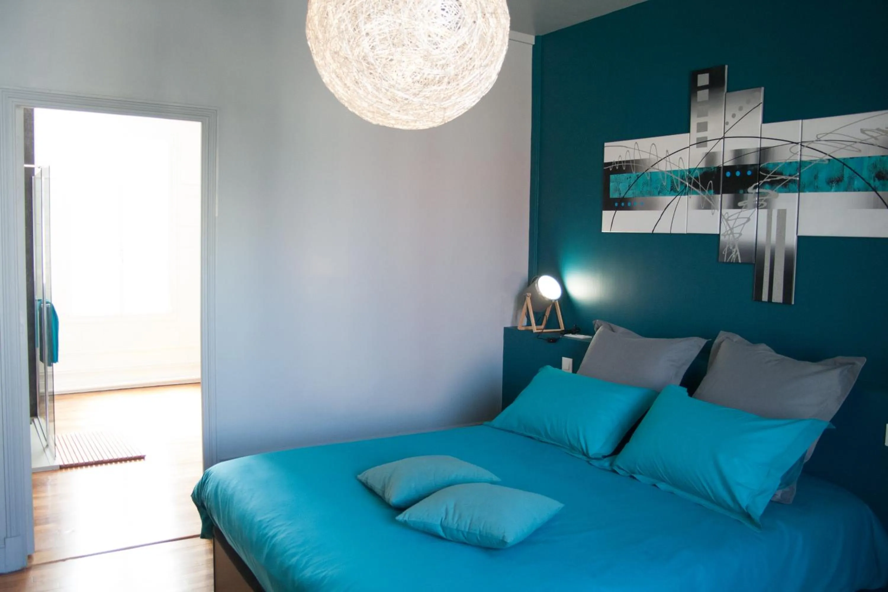 Bed in L'Iliade - Chambres d'hôtes - B&B à Bouzy