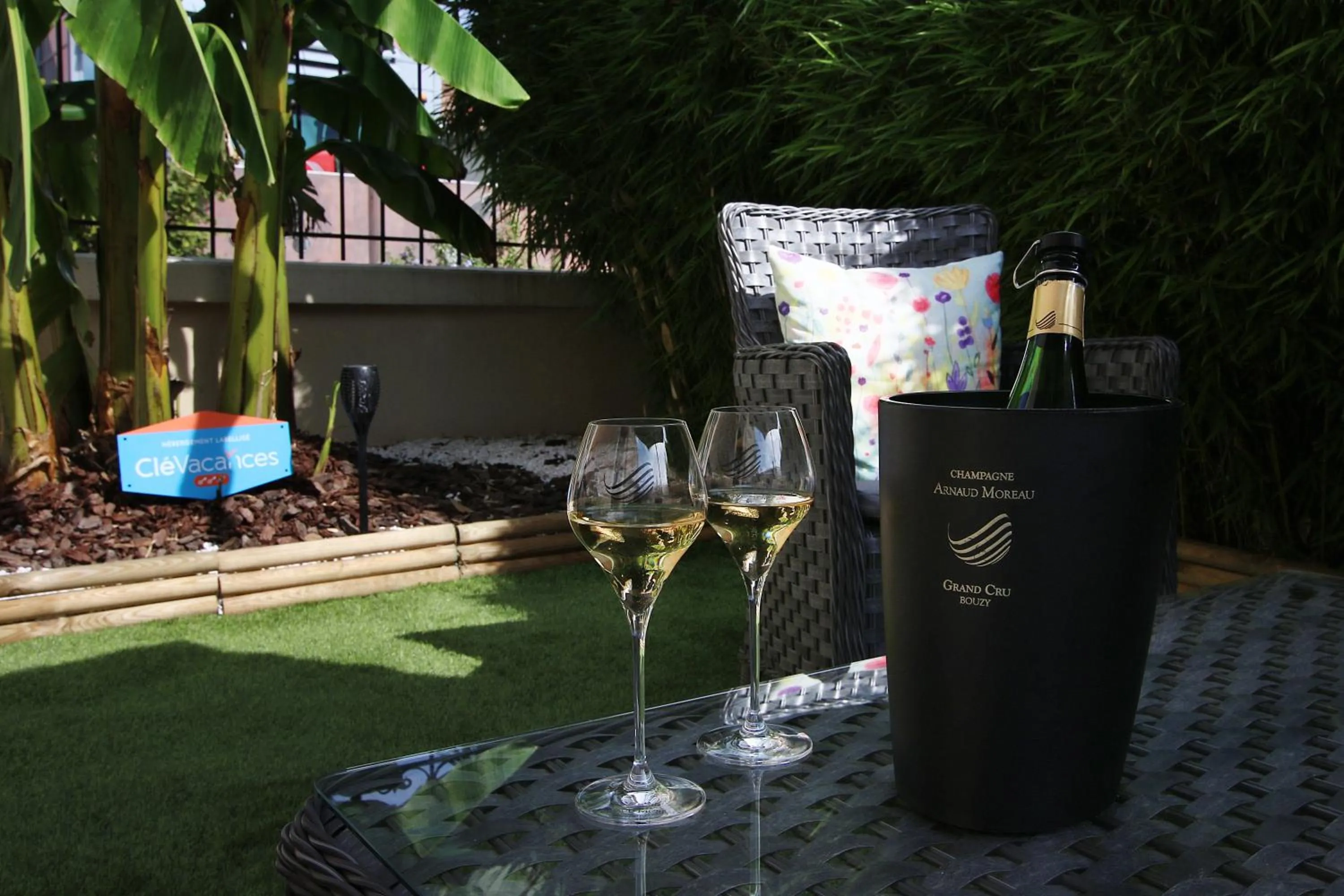 Garden in L'Iliade - Chambres d'hôtes - B&B à Bouzy