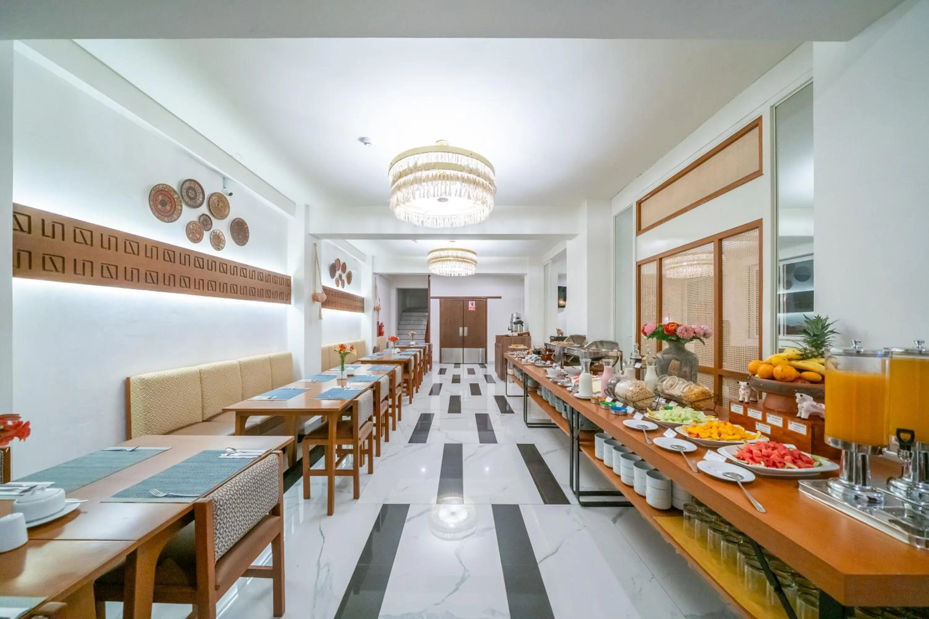 Buffet breakfast in Hotel Taypikala Machupicchu