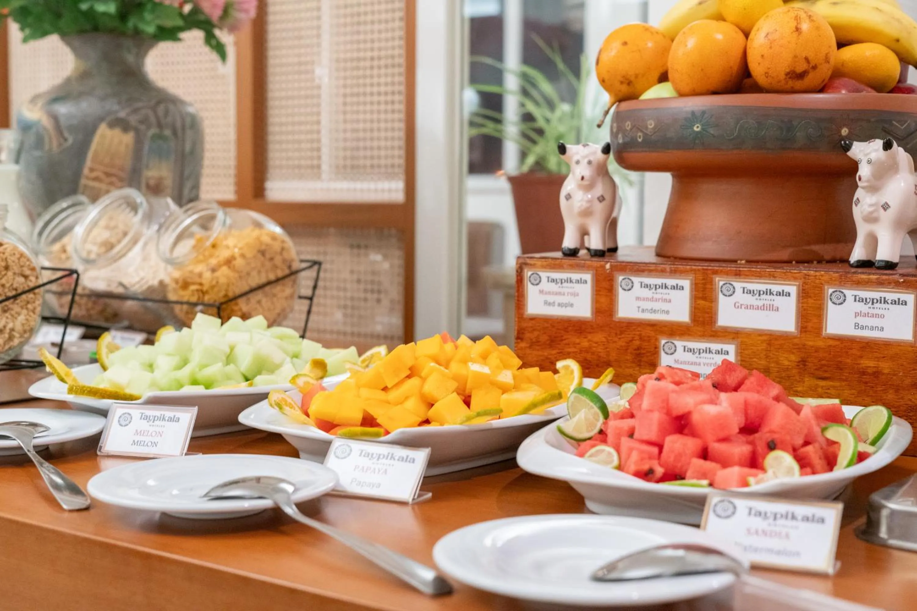 Buffet breakfast in Hotel Taypikala Machupicchu