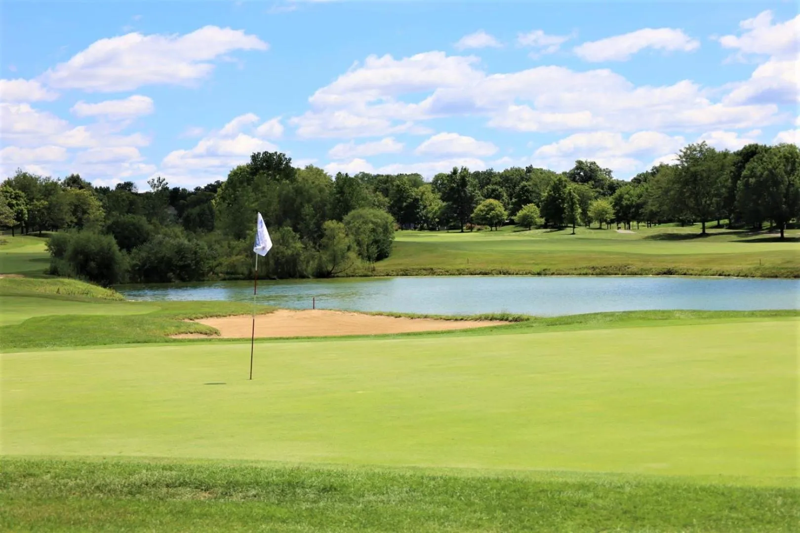 Golfcourse in Country Inn & Suites by Radisson, Dayton South, OH