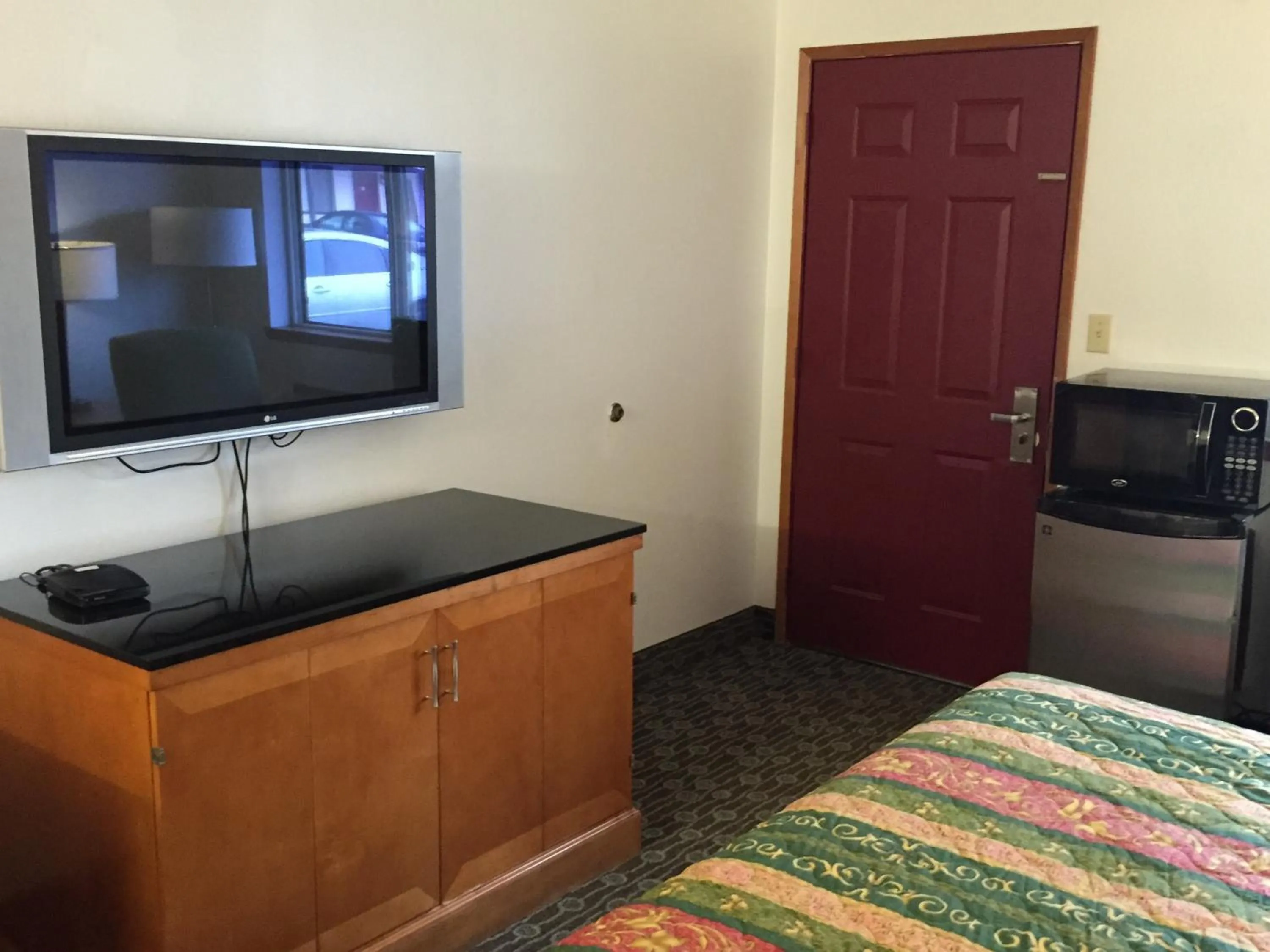 TV and multimedia, Bed in Sunshine Motel