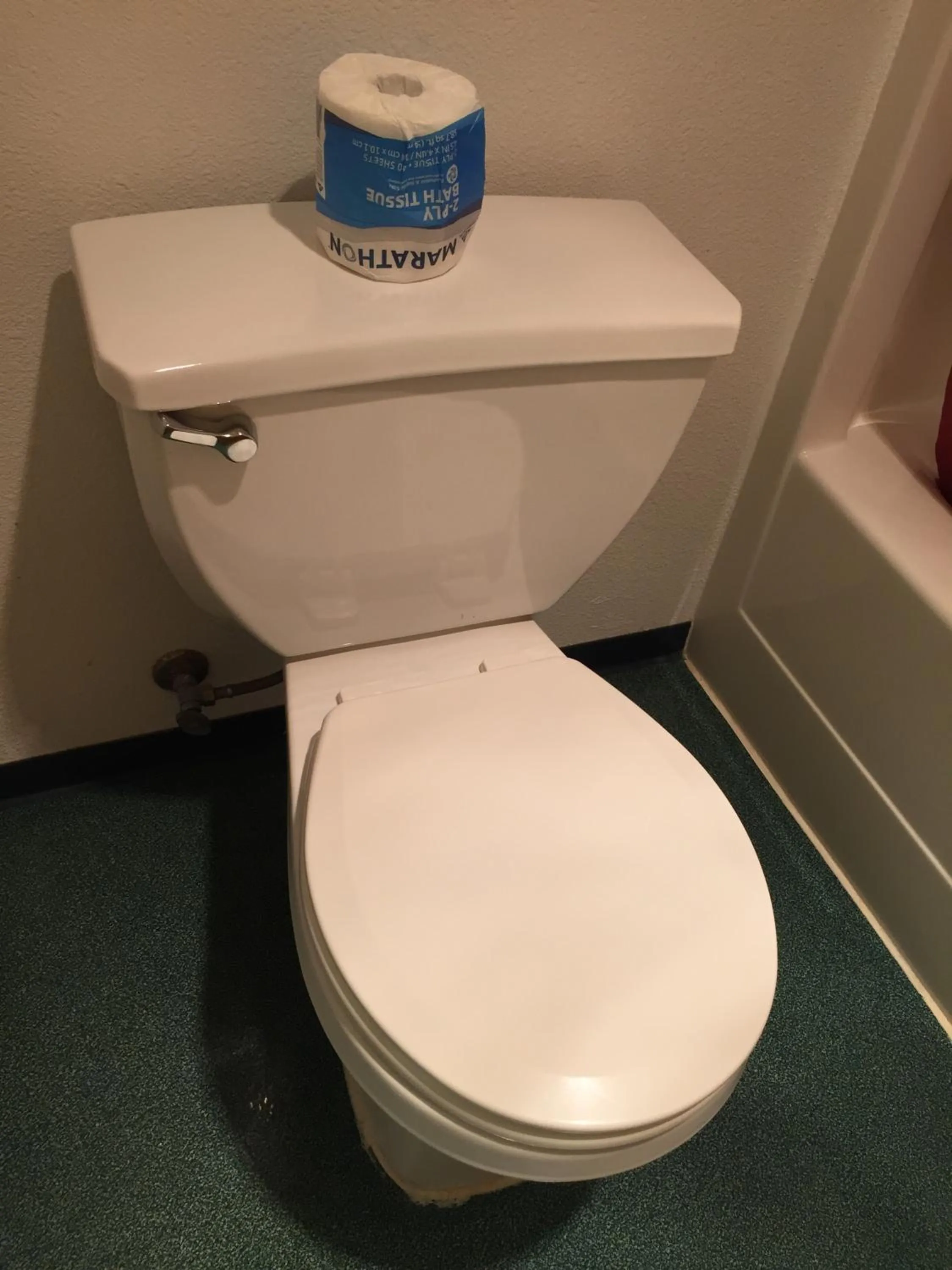 Toilet in Sunshine Motel