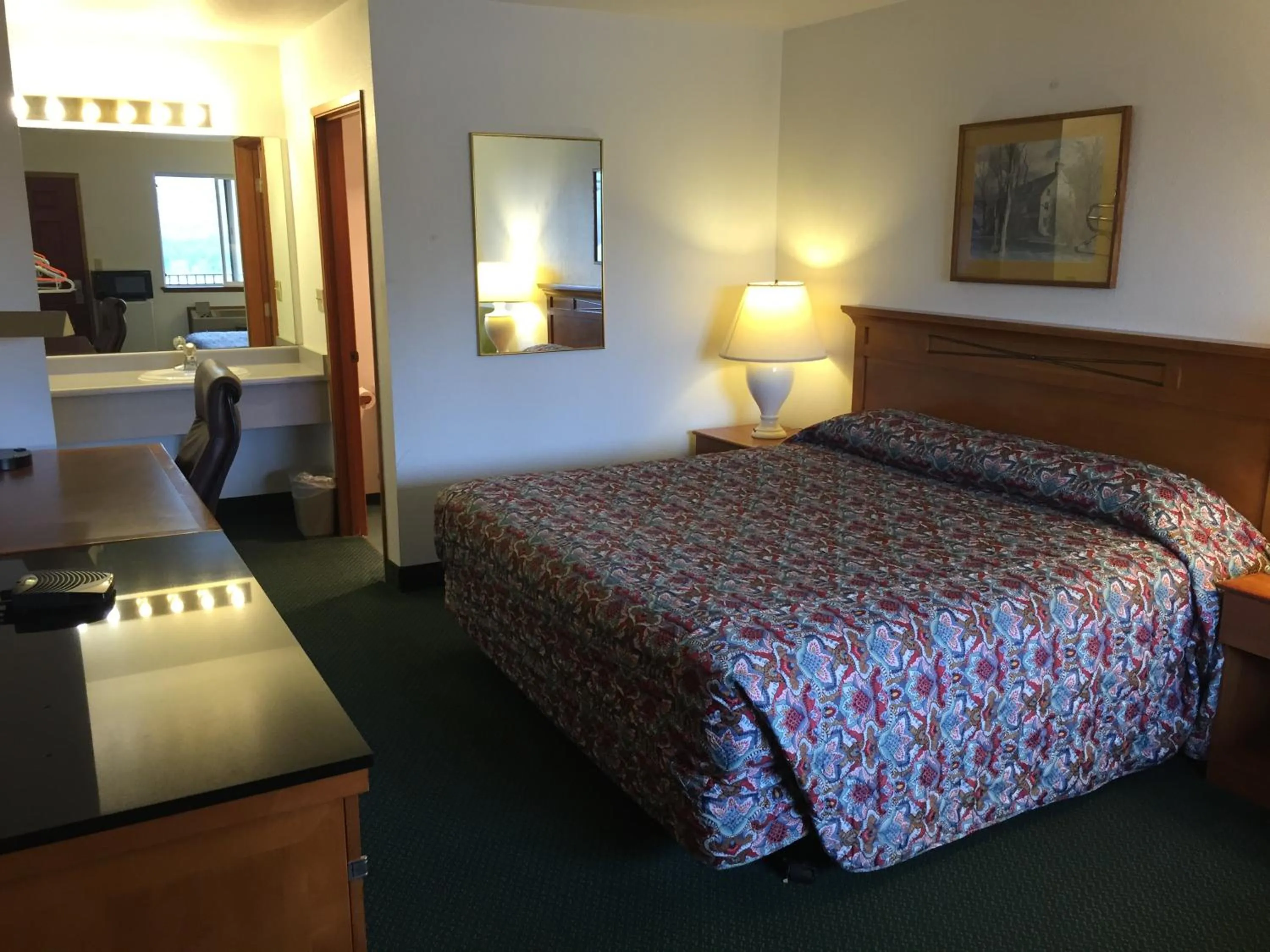 Bedroom, Bed in Sunshine Motel