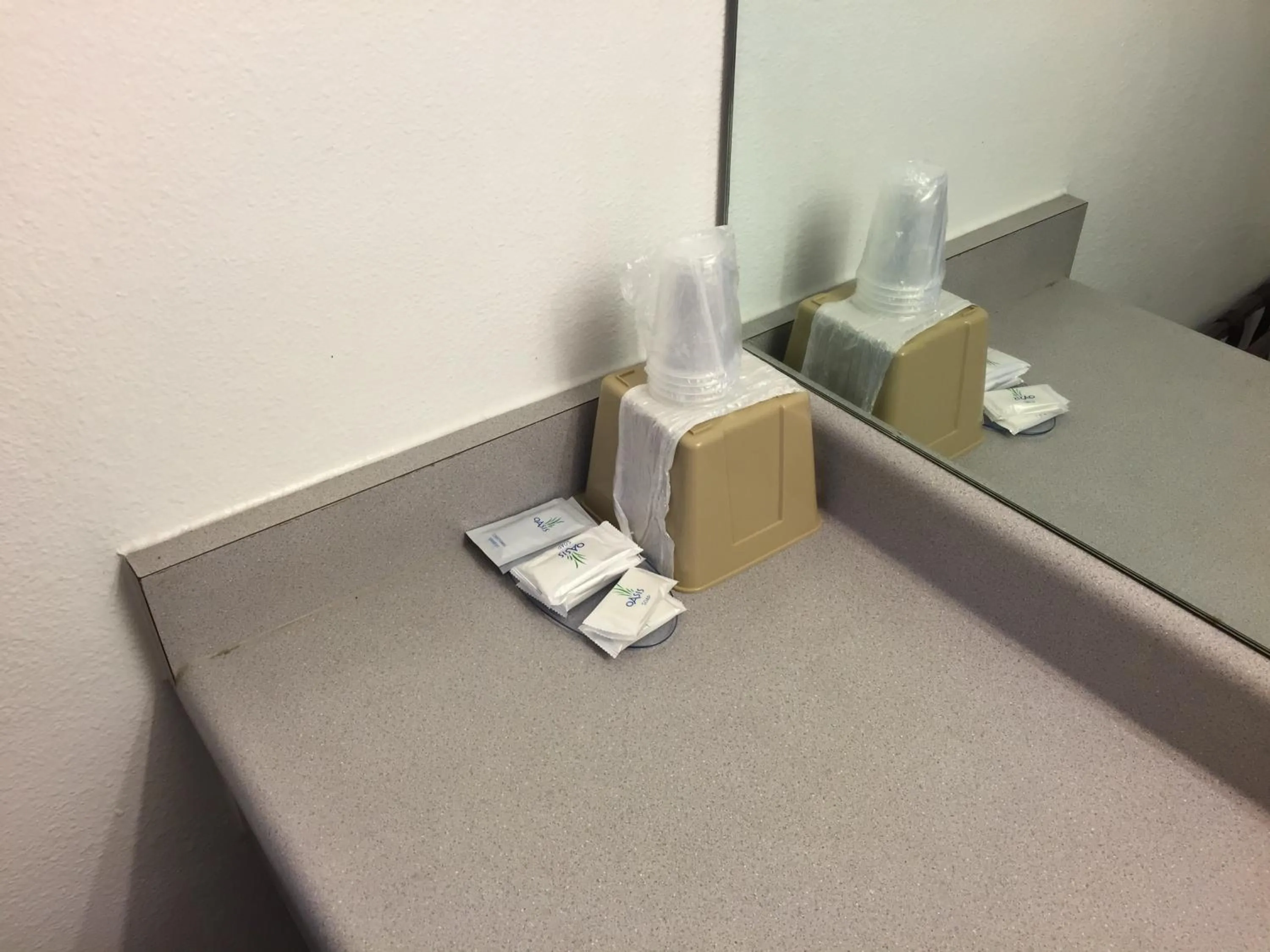 Bathroom in Sunshine Motel