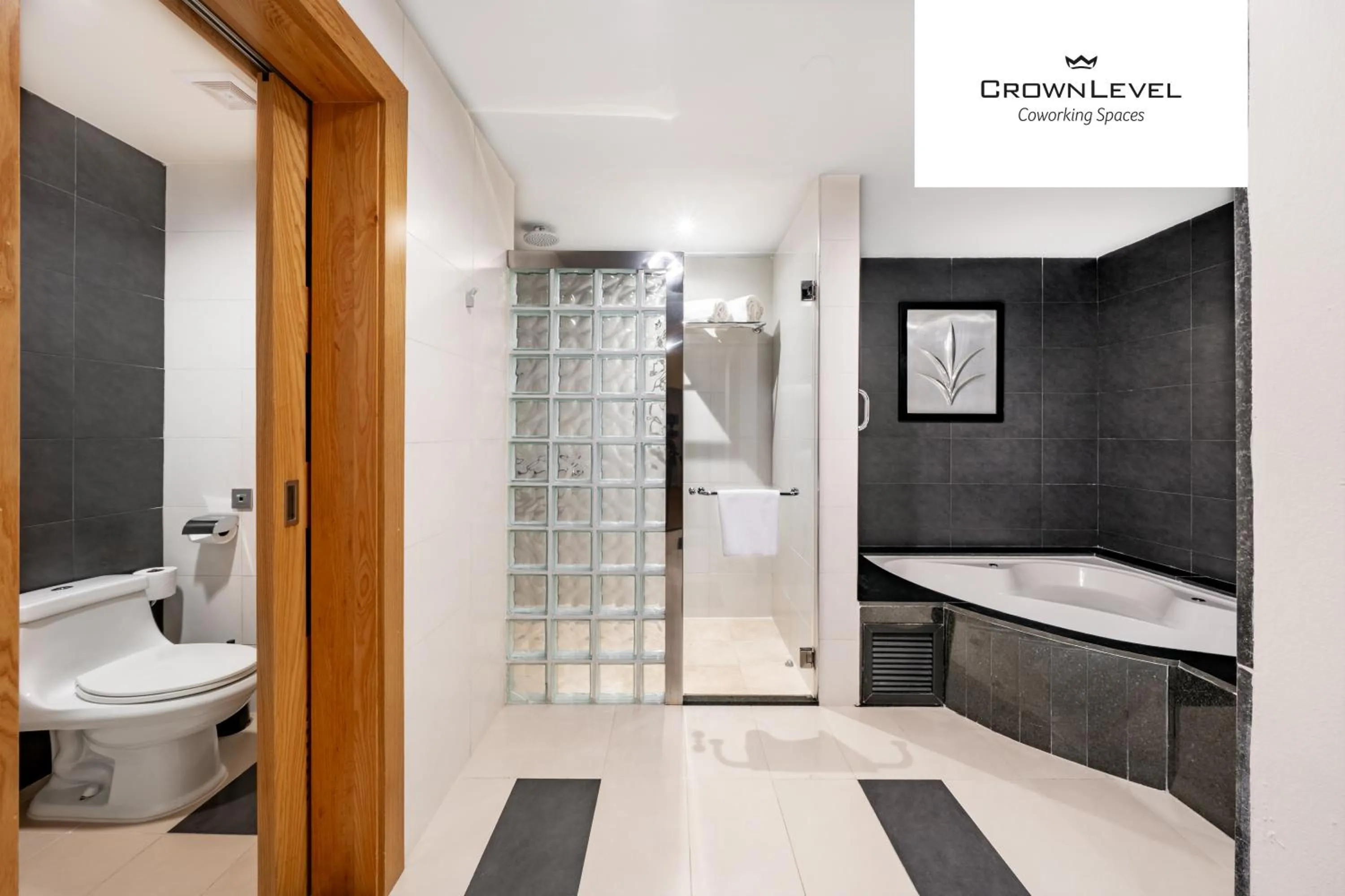 Toilet in Riu Plaza Panamá