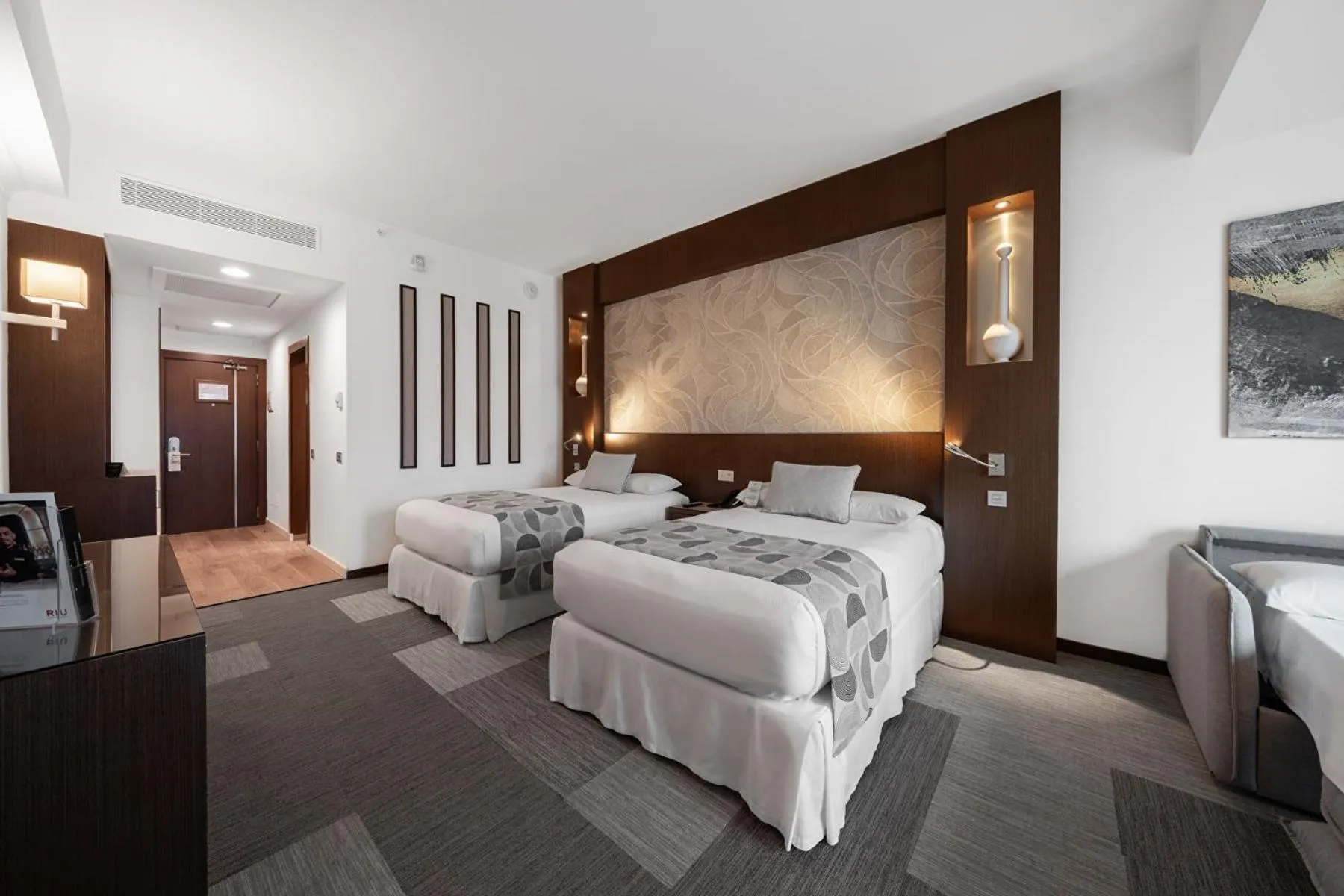 Bed in Riu Plaza Panamá