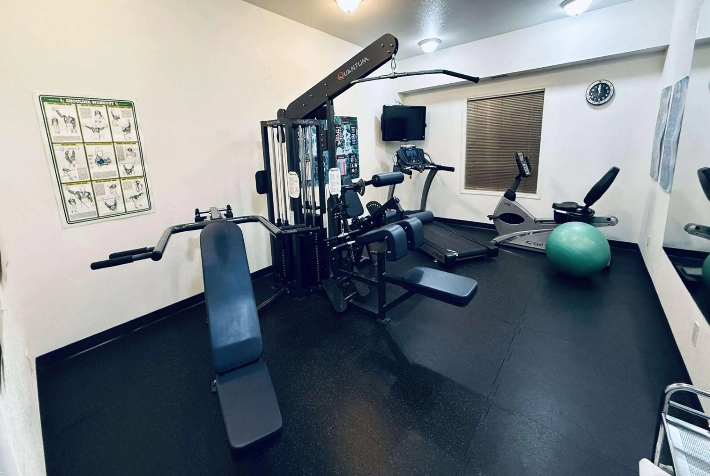 Super 8 by Wyndham Dawson Creek