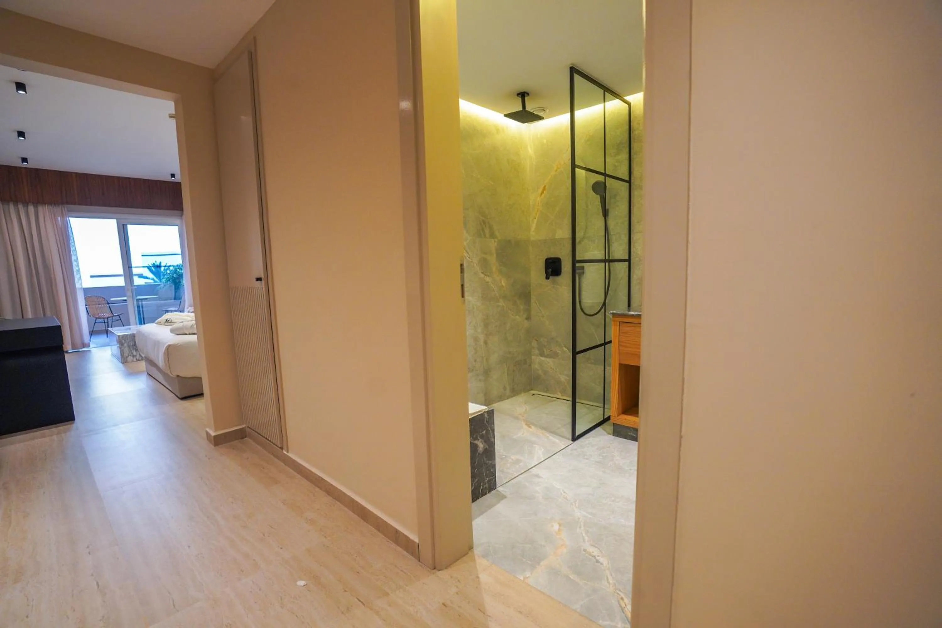 Shower in Ocean Atlantic View (Ex Bo Hotel)