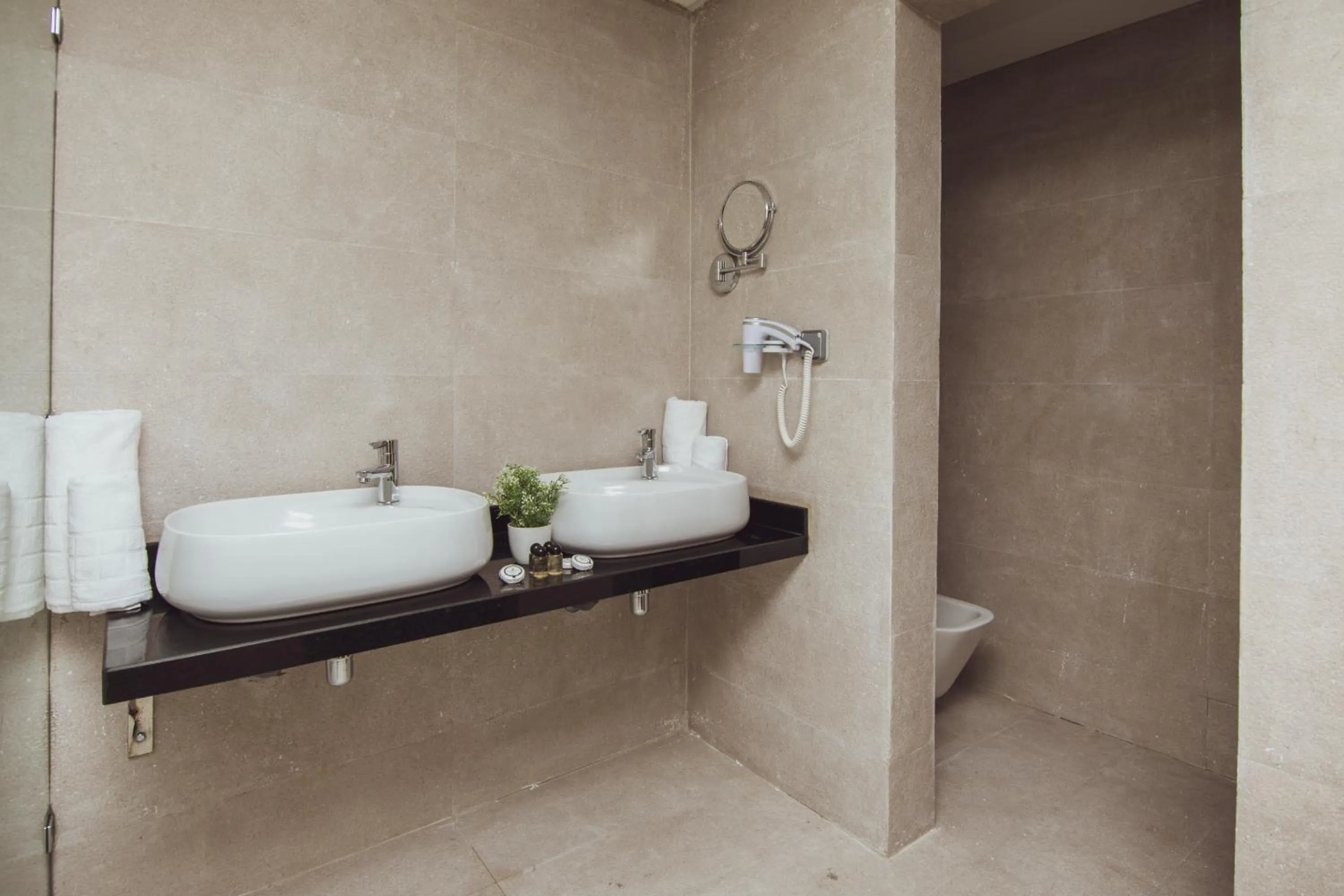 Bathroom in Ocean Atlantic View (Ex Bo Hotel)