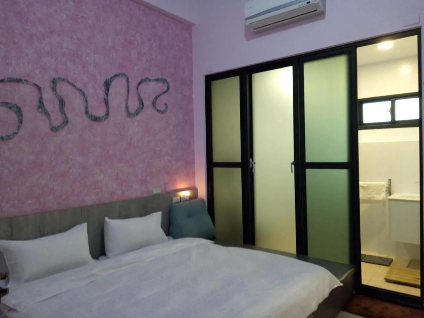 Bed in 東立方旅宿-East Cube B&B