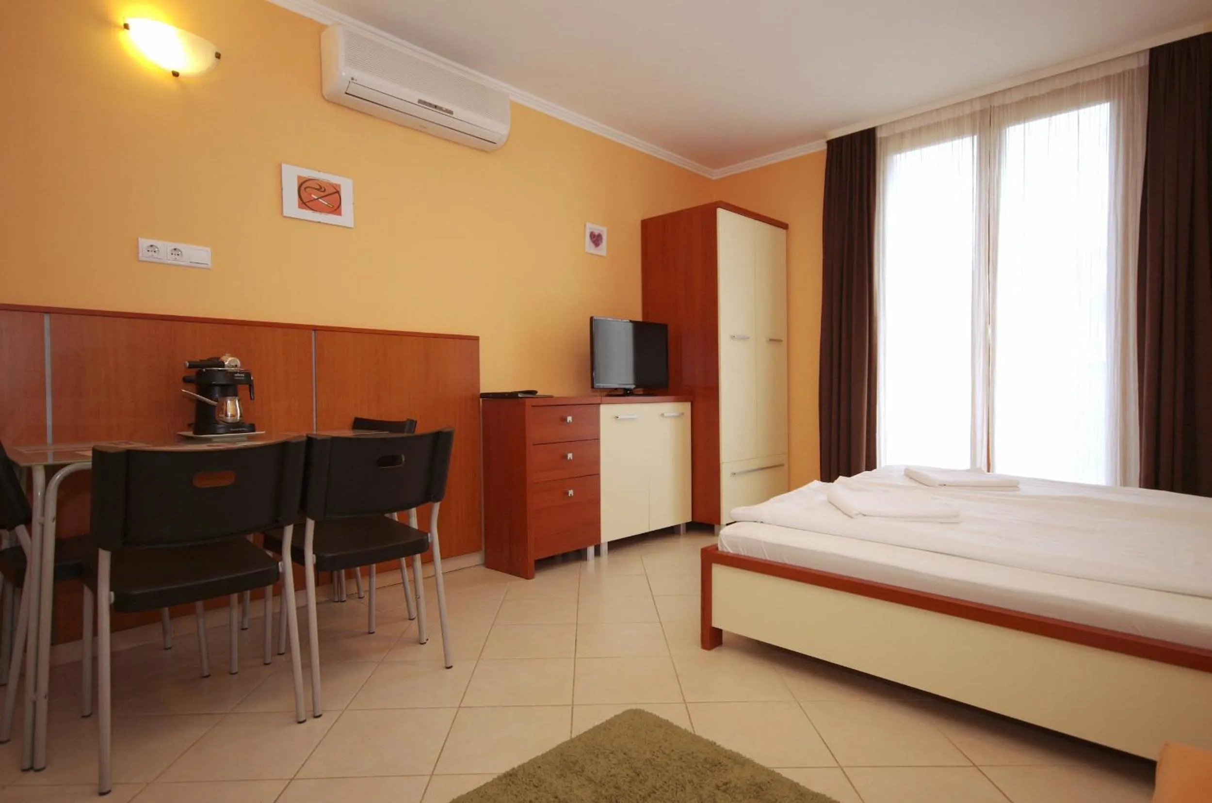 Bed in Várárok Apartman