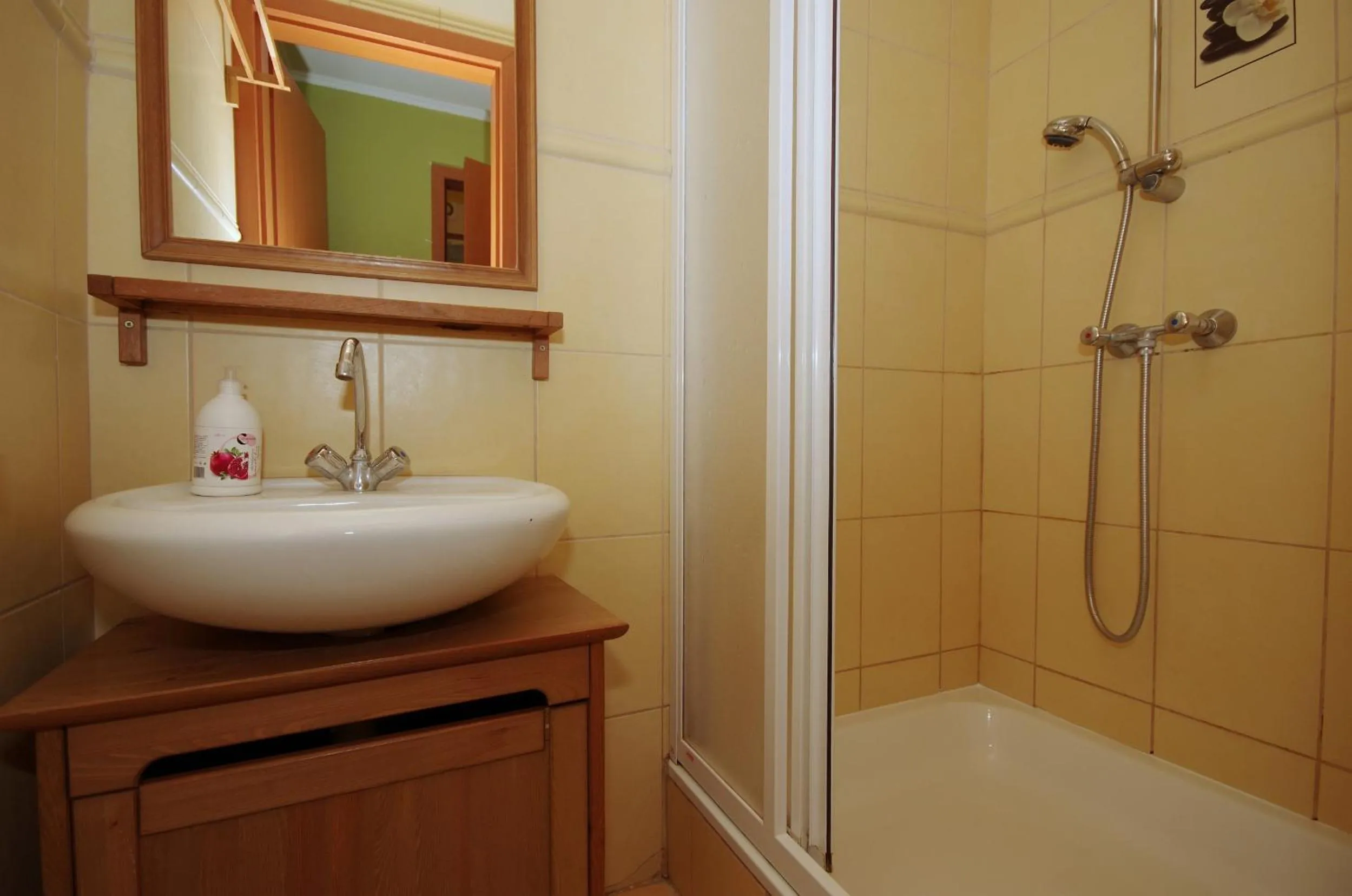 Várárok Apartman