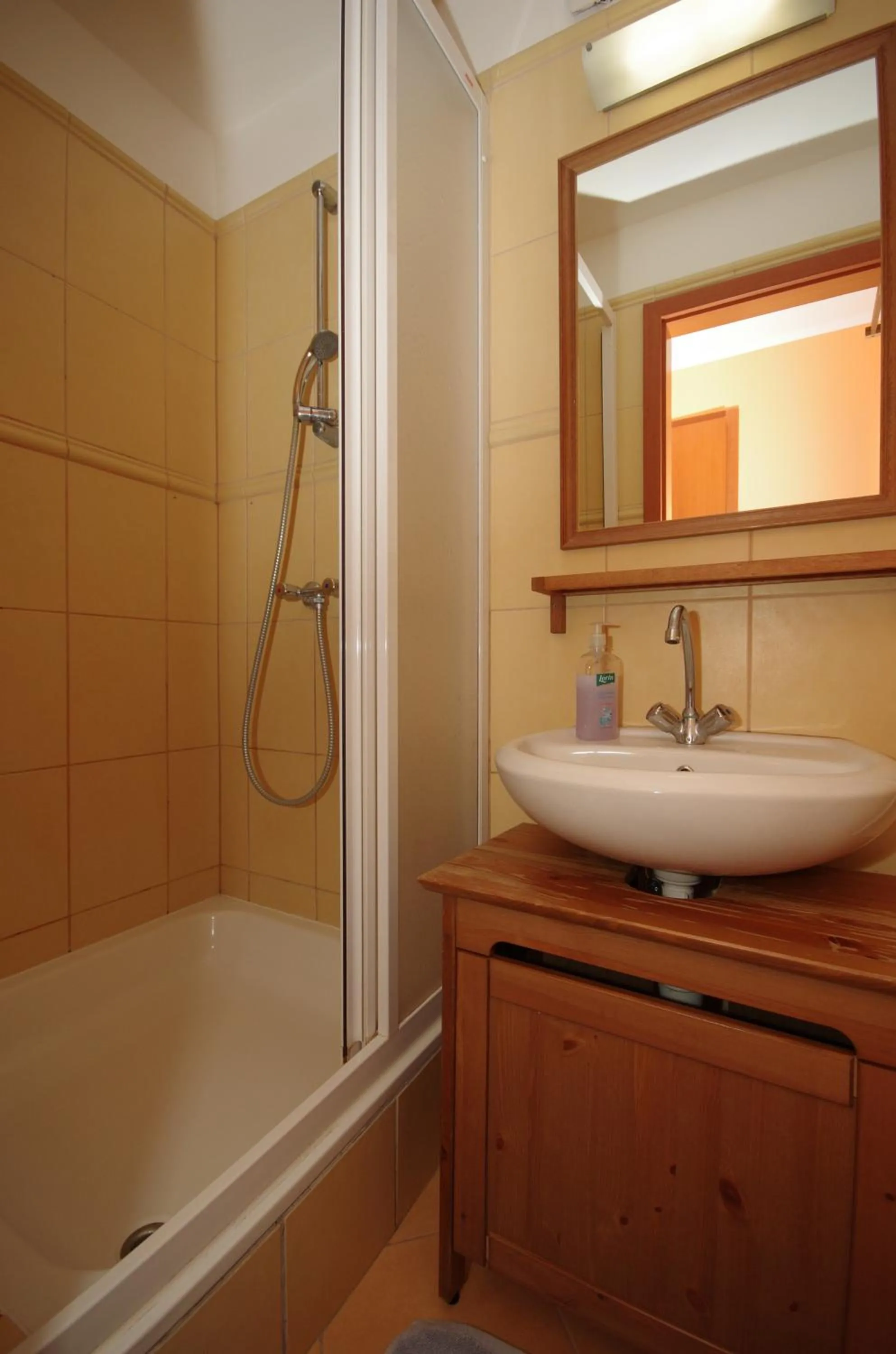 Várárok Apartman