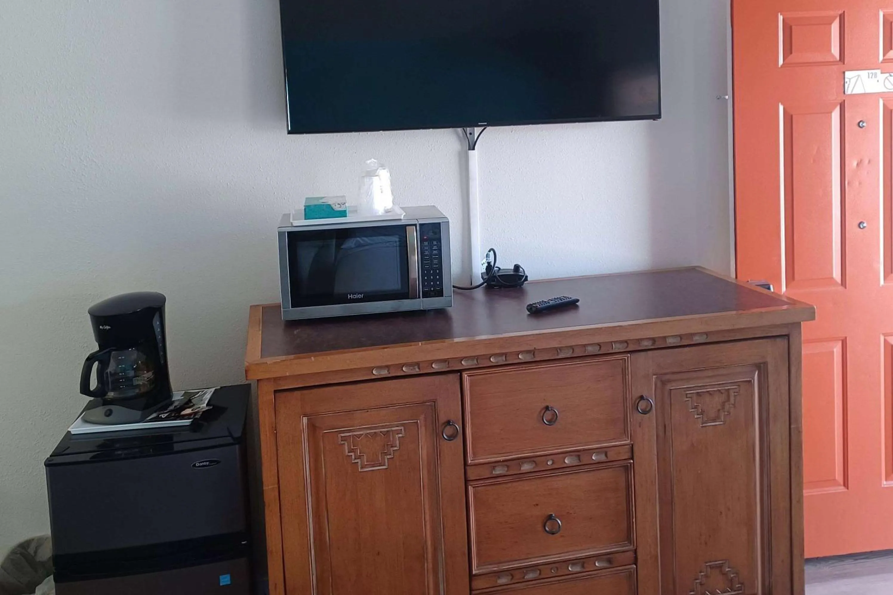 Photo of the whole room in Howard Johnson by Wyndham Springerville