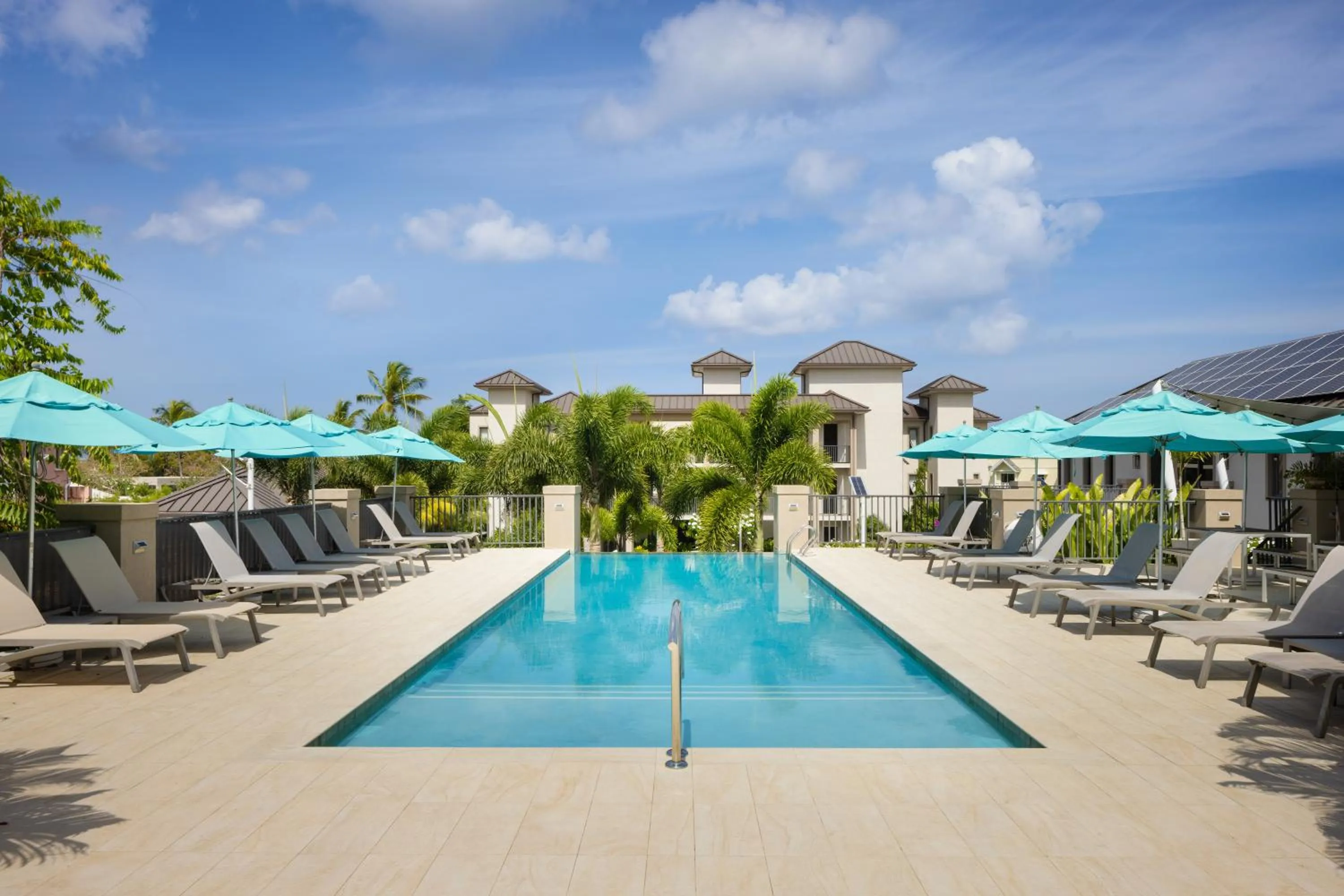 Swimming pool in Beach View Hotel