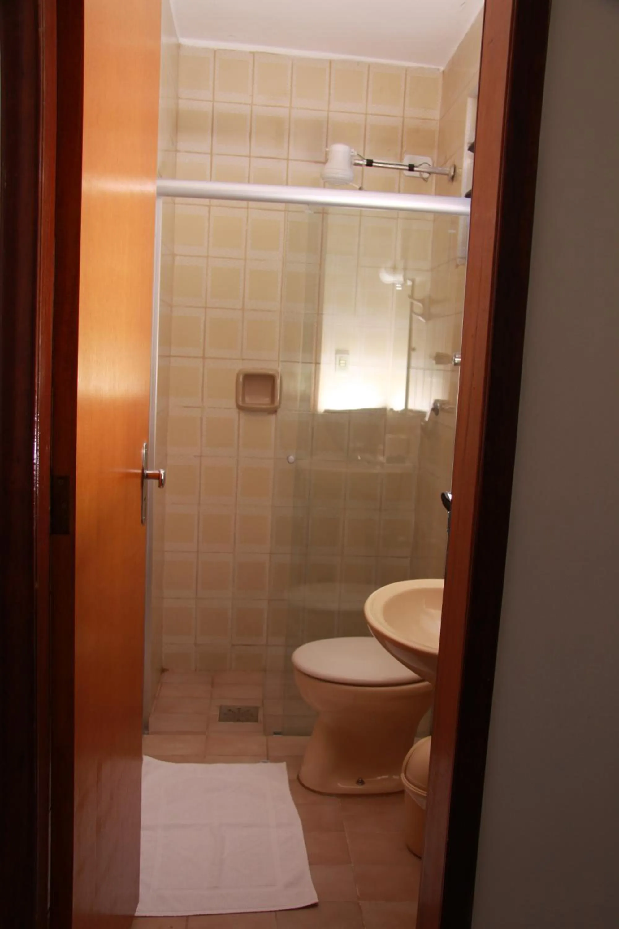 Shower in Hotel Maraja