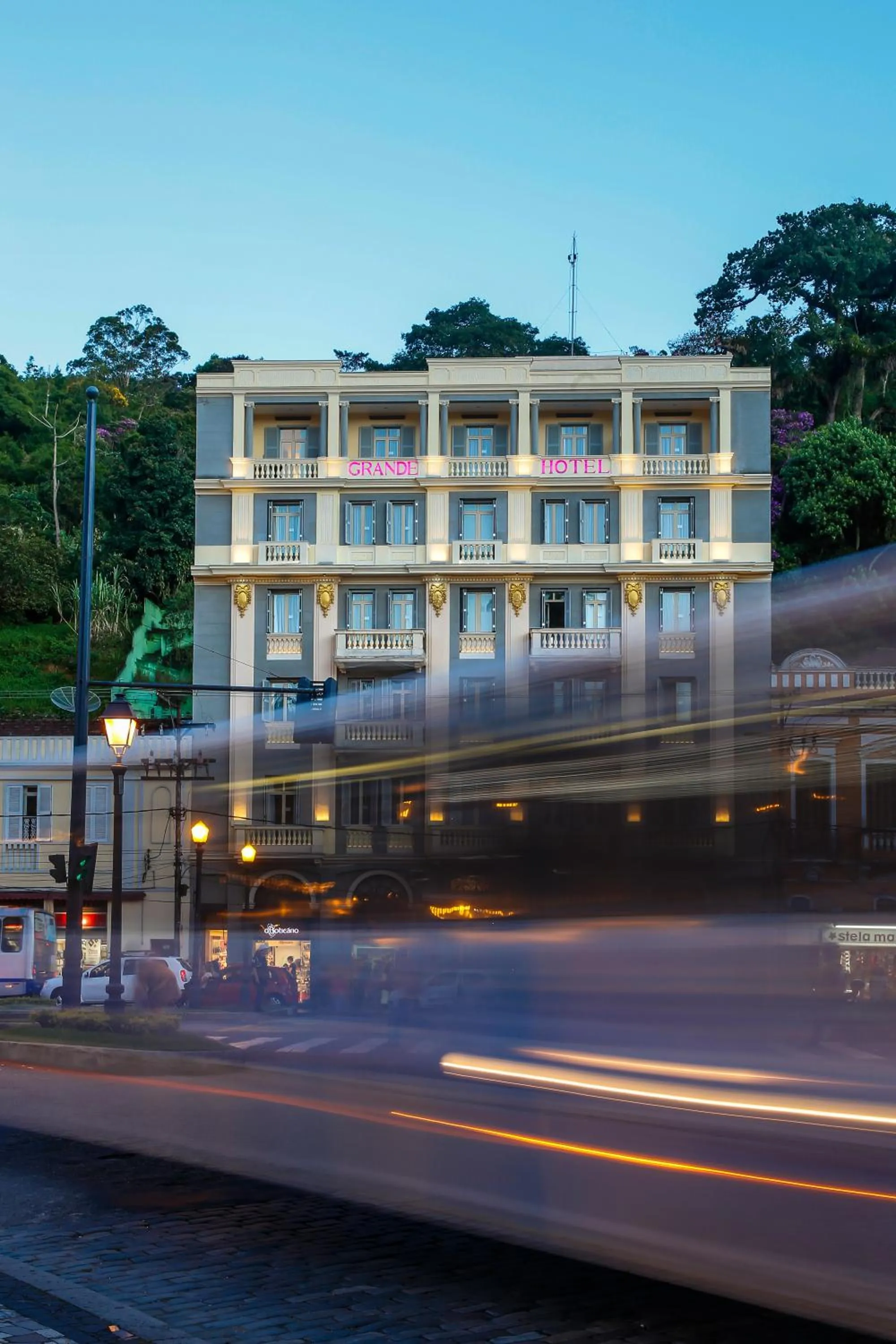 Facade/entrance in Grande Hotel Petrópolis