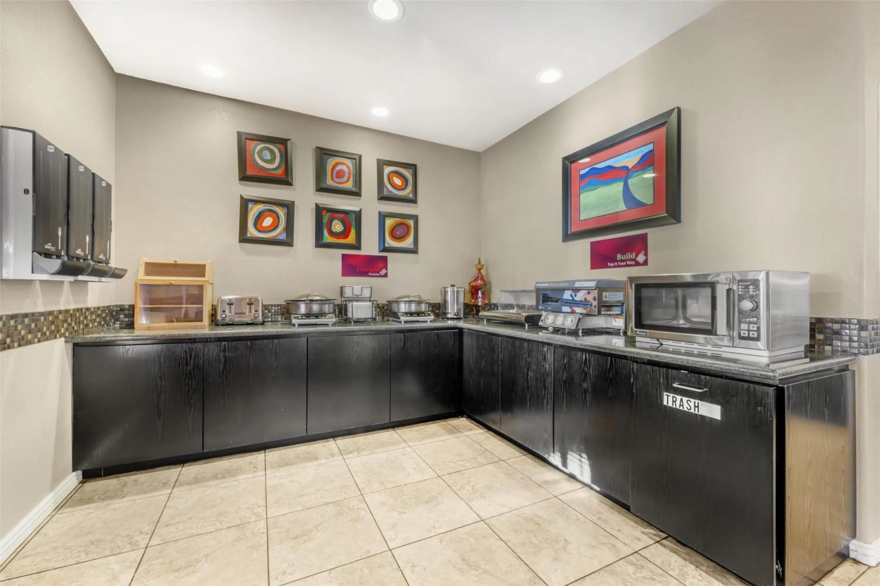 Breakfast in Best Western Plus Winslow Inn