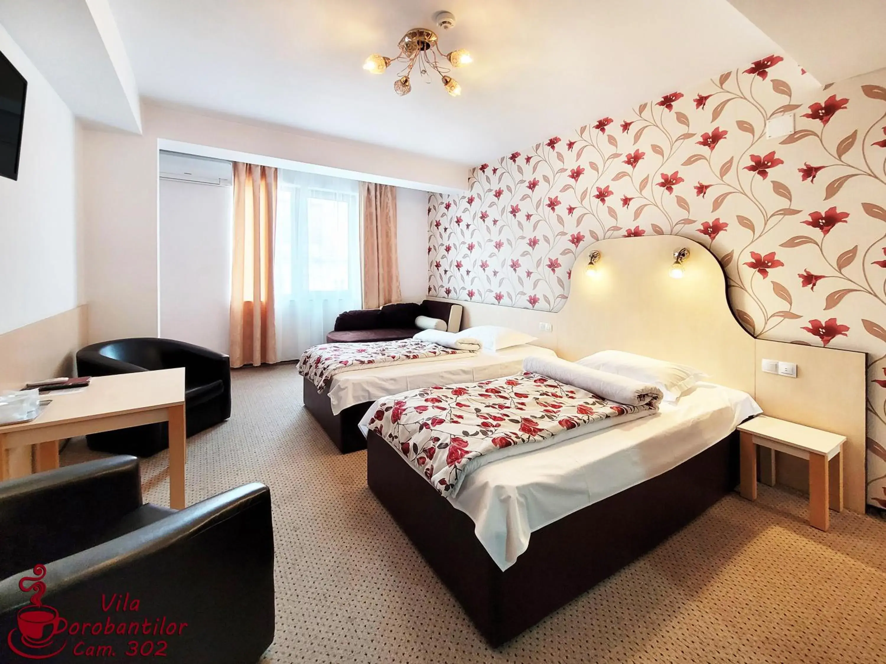 Twin Room with Extra Bed in Vila Dorobantilor Twin Room with Extra Bed in Vila Dorobantilor