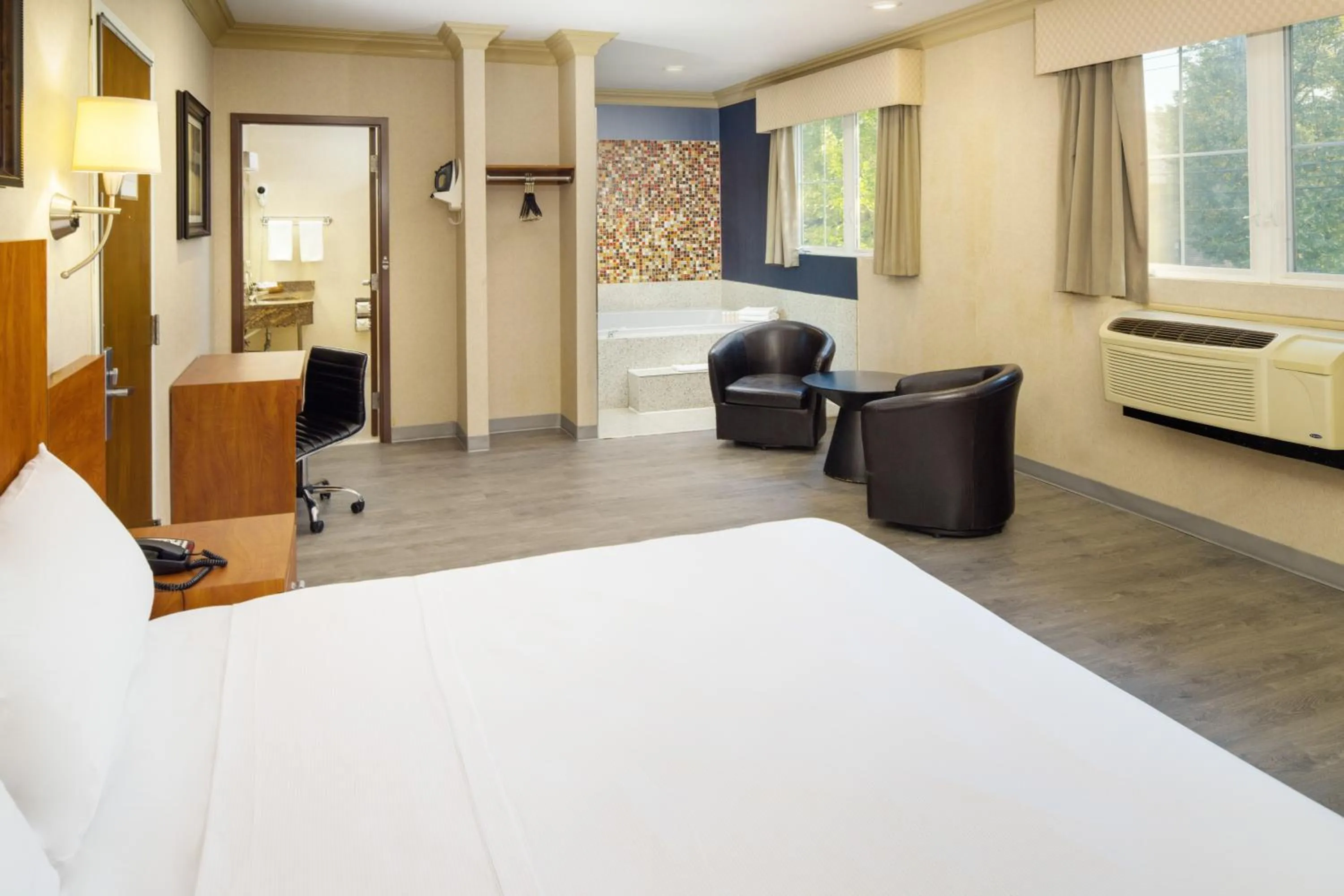 Bed in Skyview Motel