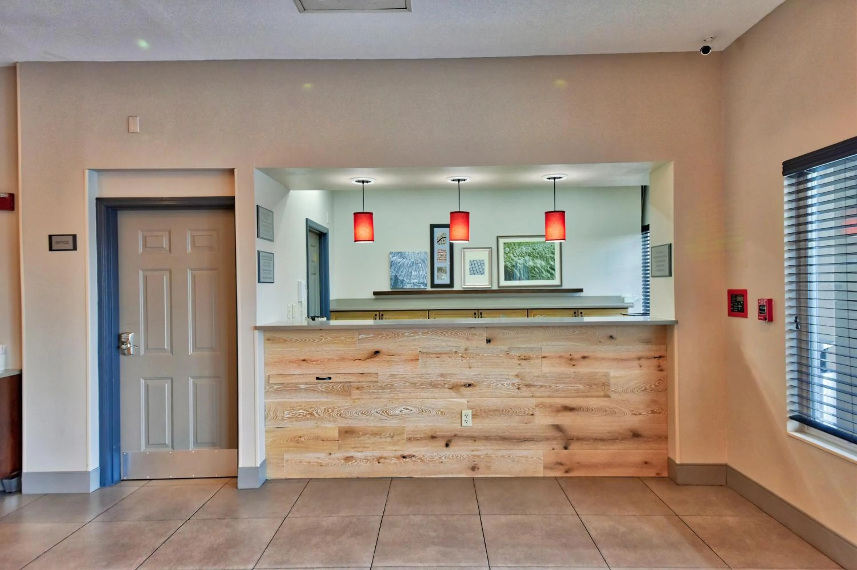 Lobby or reception in Country Inn & Suites by Radisson Ocala Southwest