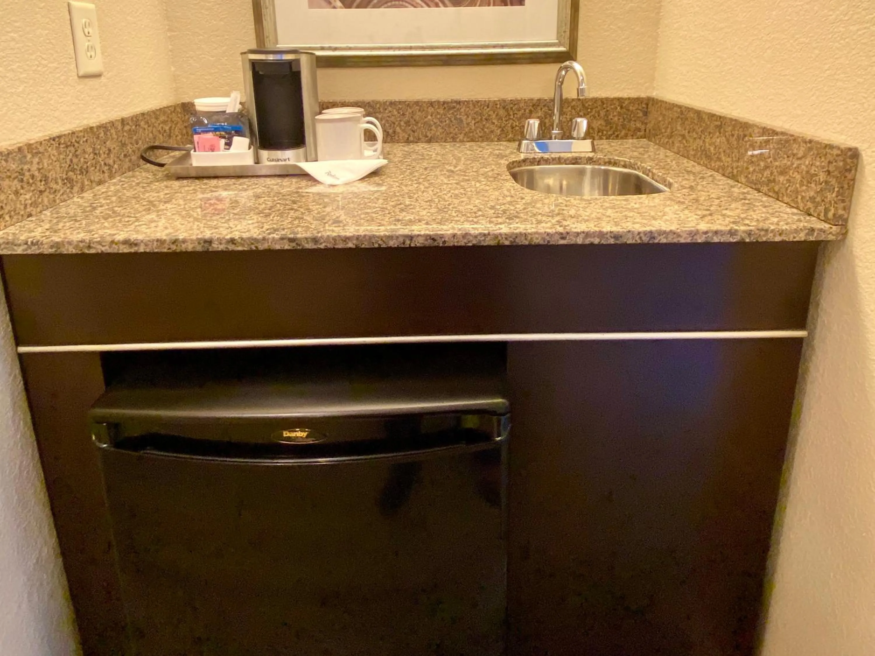Kitchen or kitchenette in Radisson Suite Hotel Oceanfront