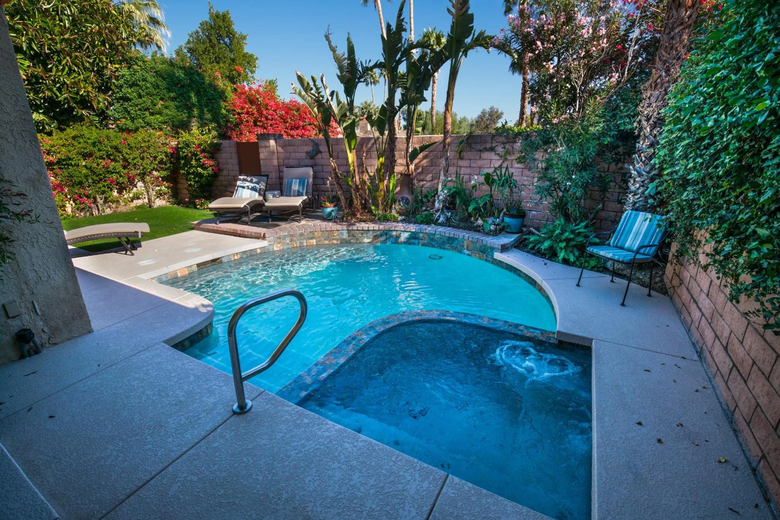 Day in Sundance Villas by Private Villa Management