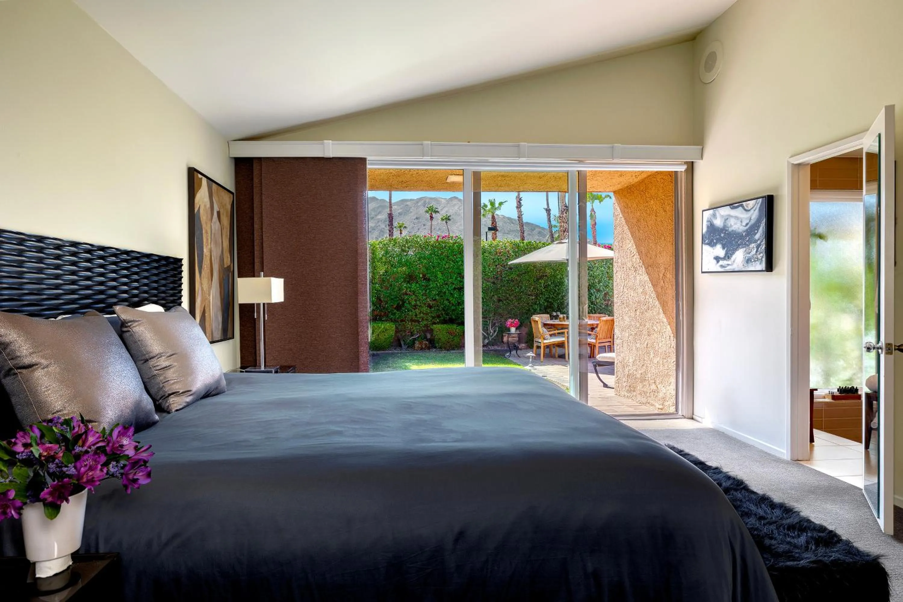 Bed in Sundance Villas by Private Villa Management
