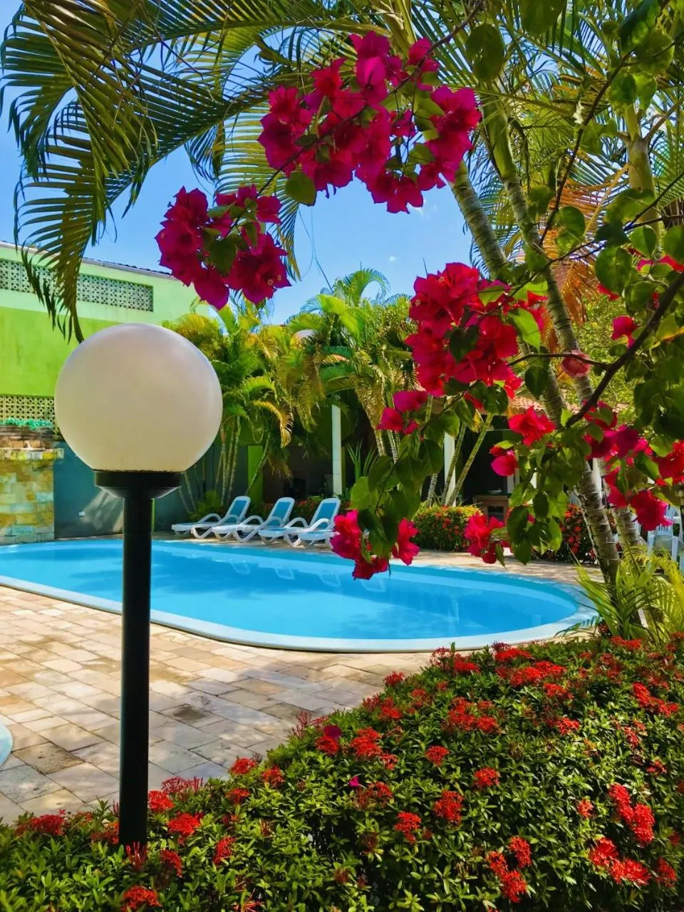 Swimming pool in Pousada o Caribe de Maragogi