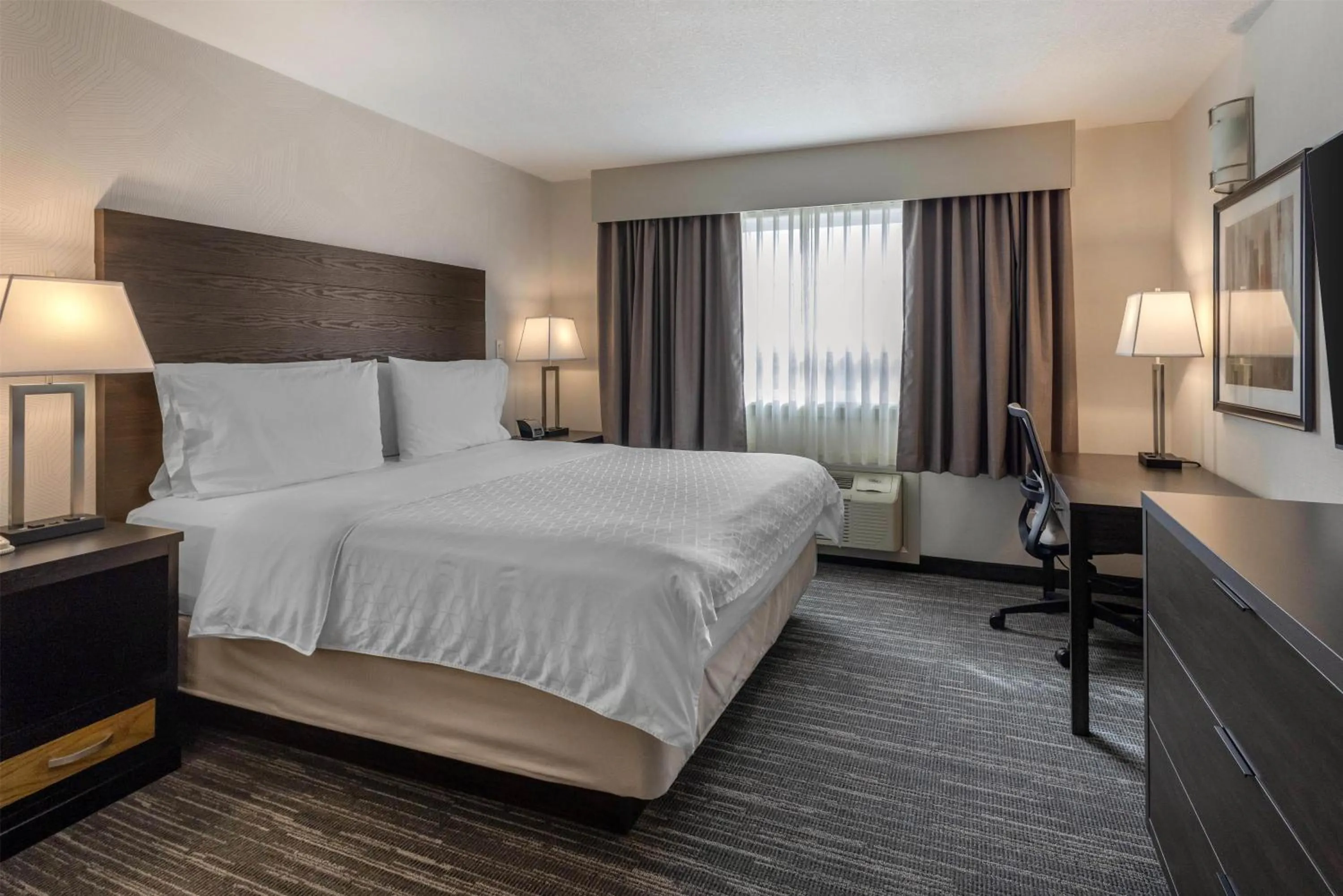 Bedroom, Bed in Best Western Dawson Creek