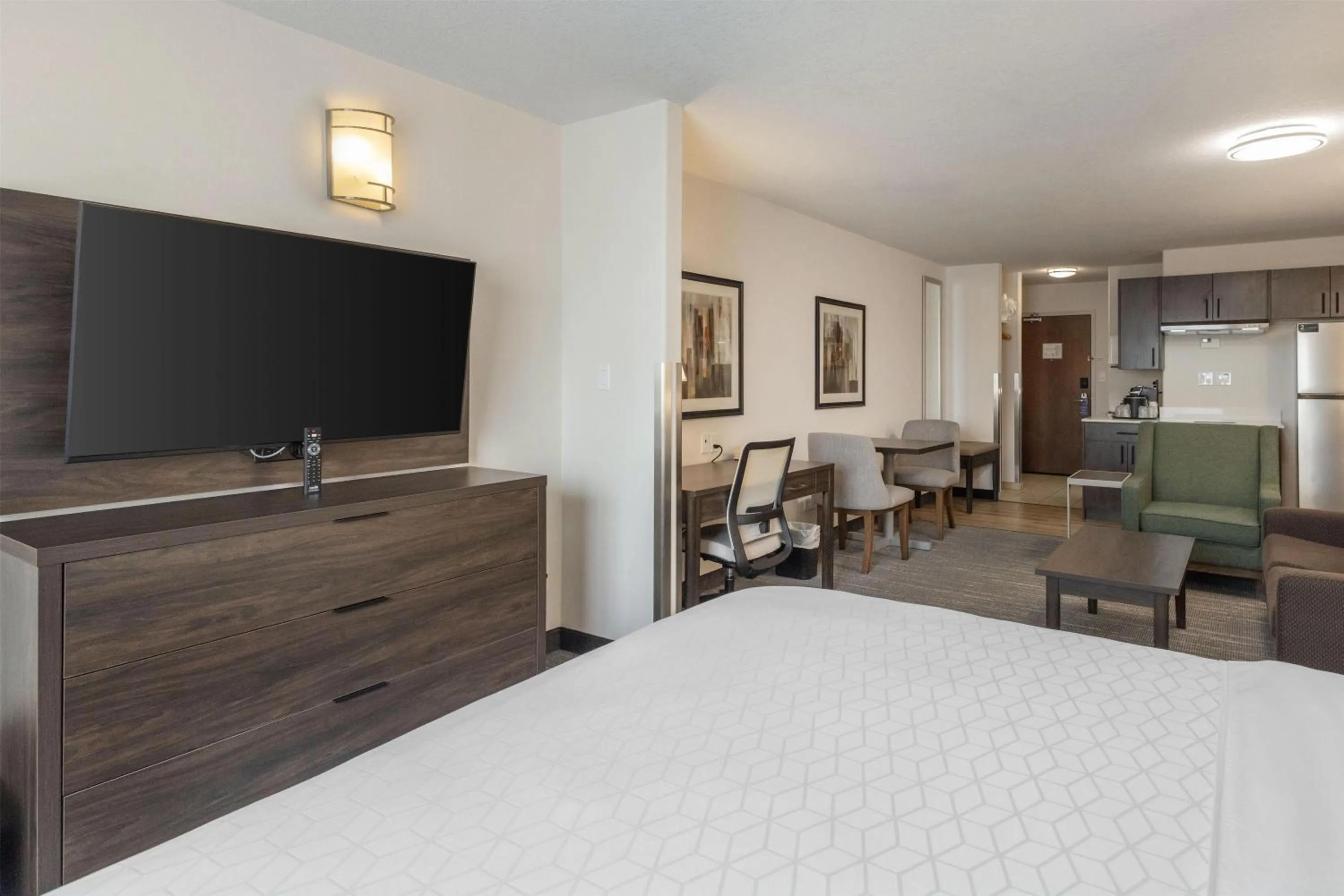 Bedroom, Bed in Best Western Dawson Creek