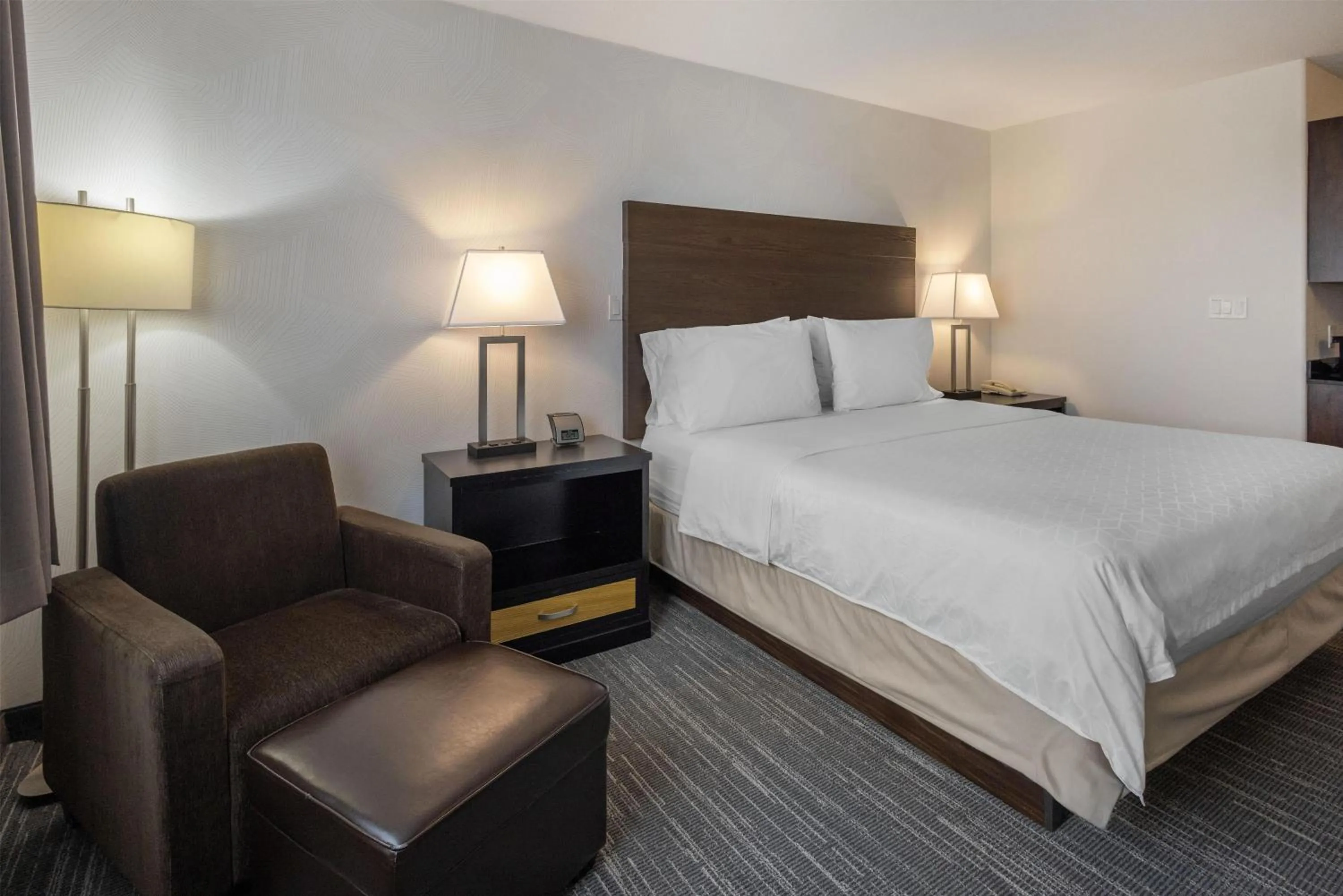 Bedroom, Bed in Best Western Dawson Creek