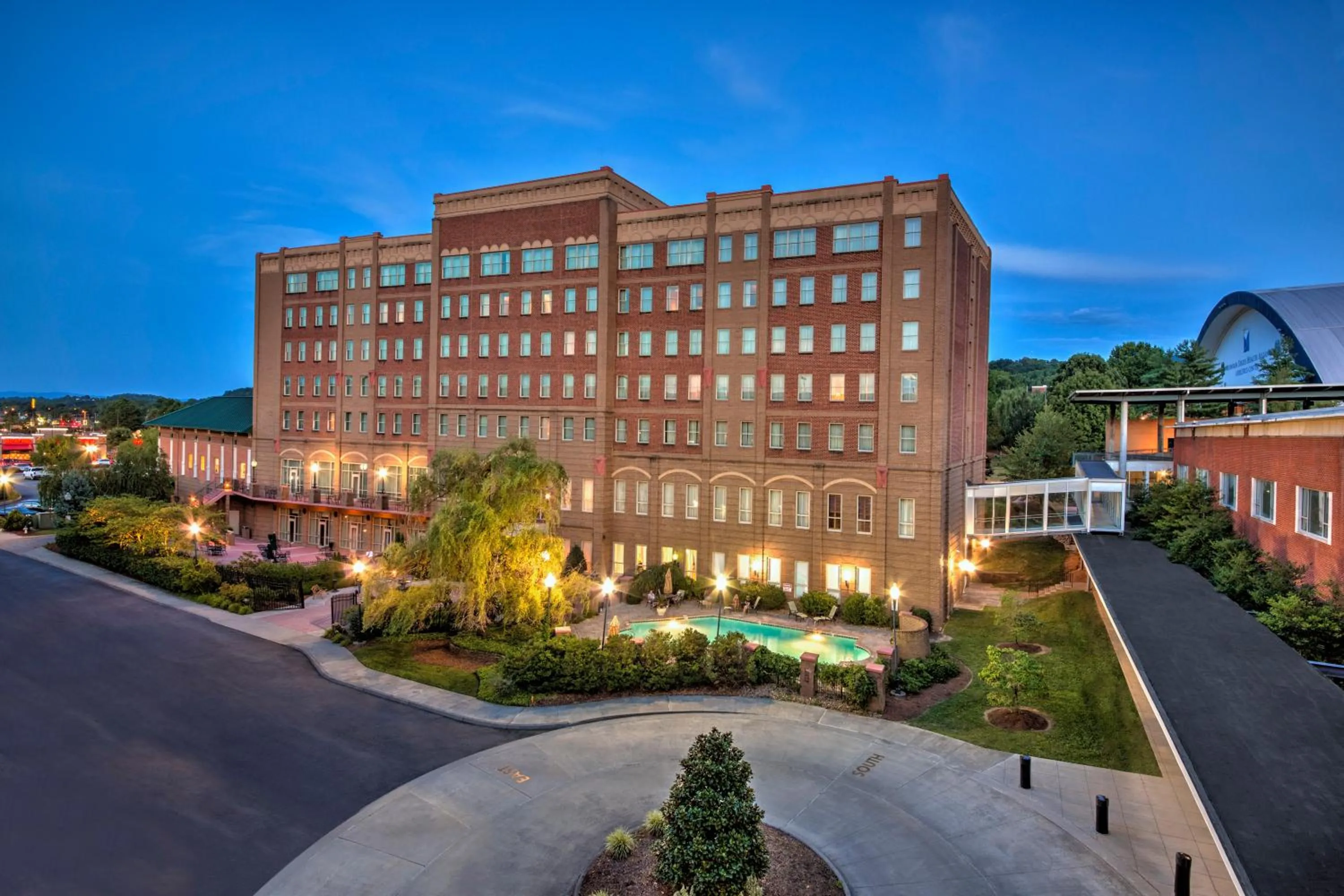 Patio in Carnegie Hotel & Spa