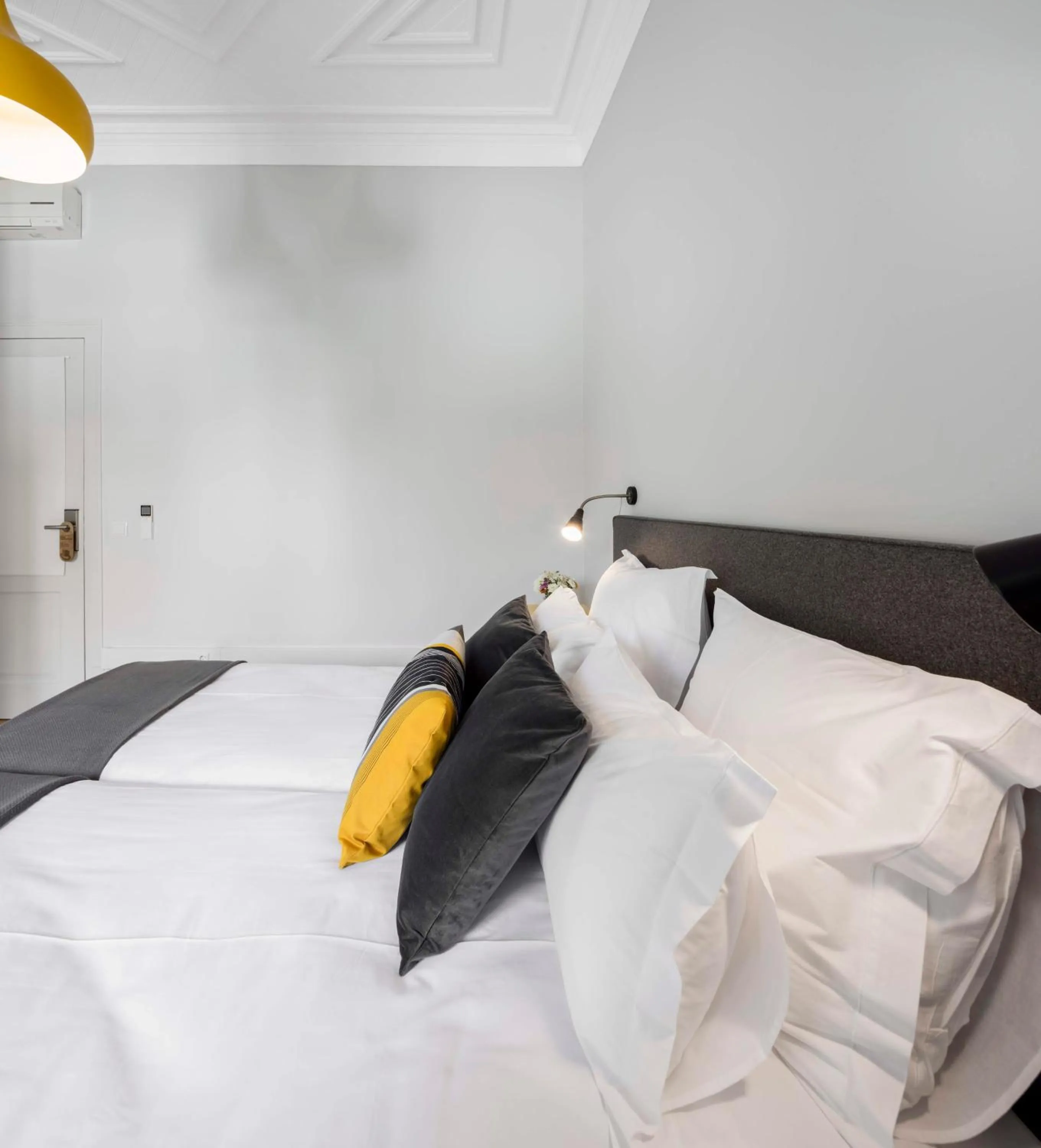 Bed in Penedo da Saudade Suites & Hostel