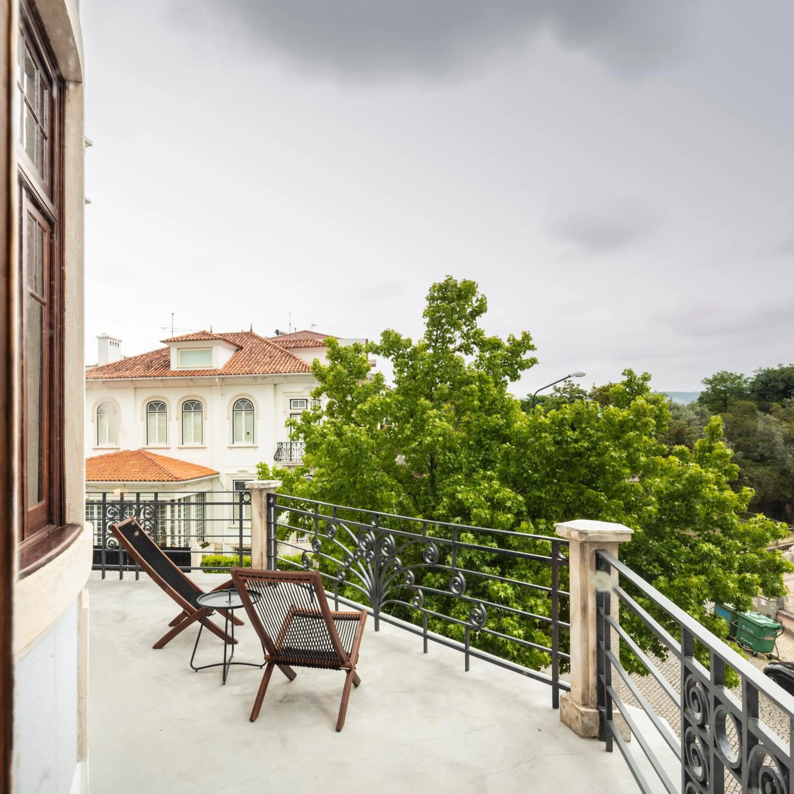 Penedo da Saudade Suites & Hostel