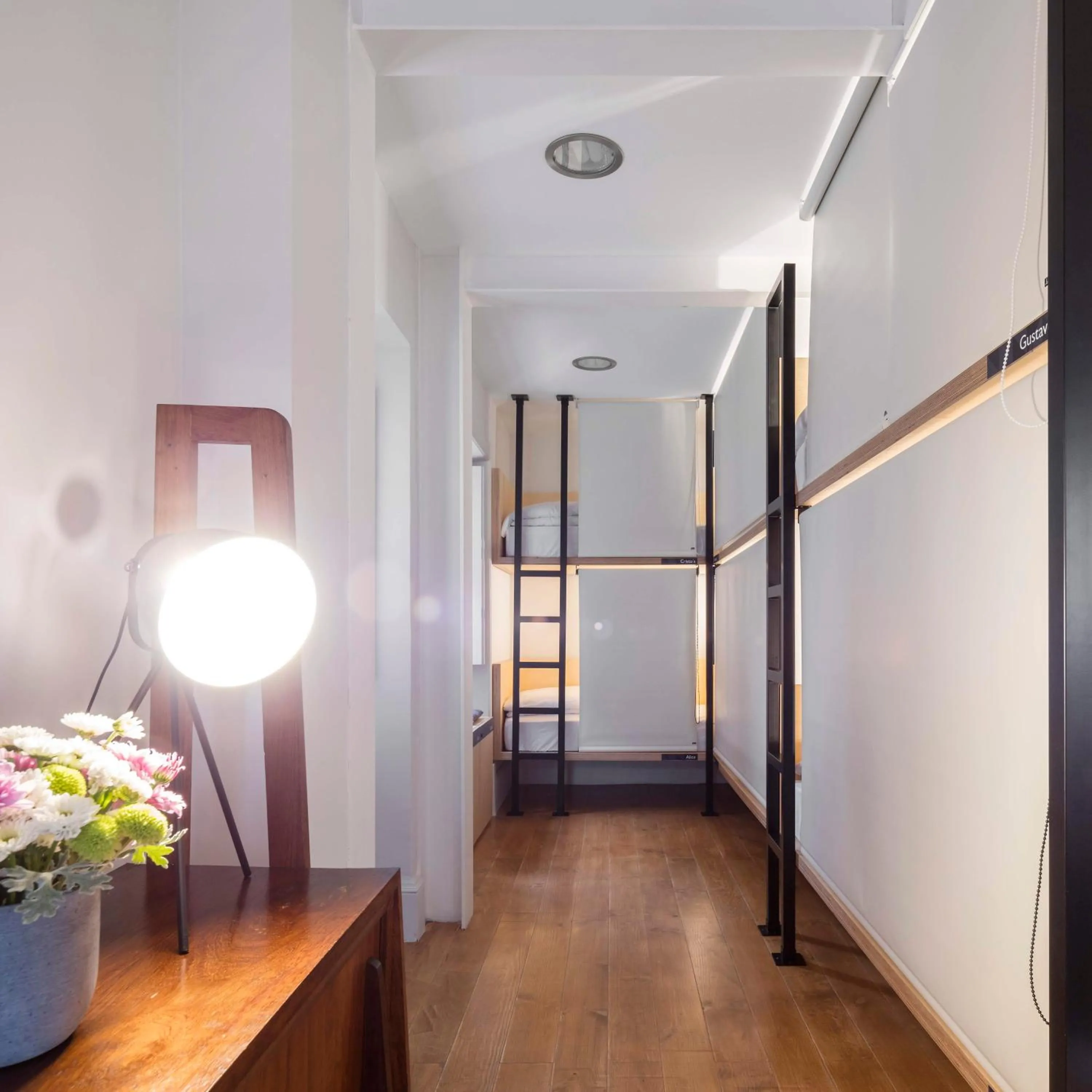 Penedo da Saudade Suites & Hostel