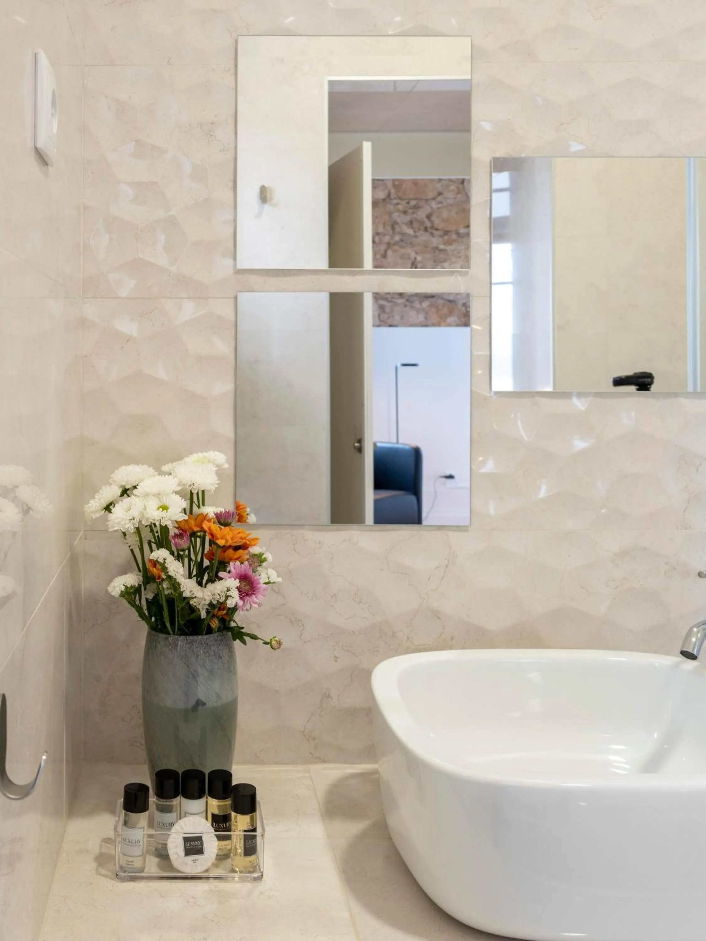 Penedo da Saudade Suites & Hostel