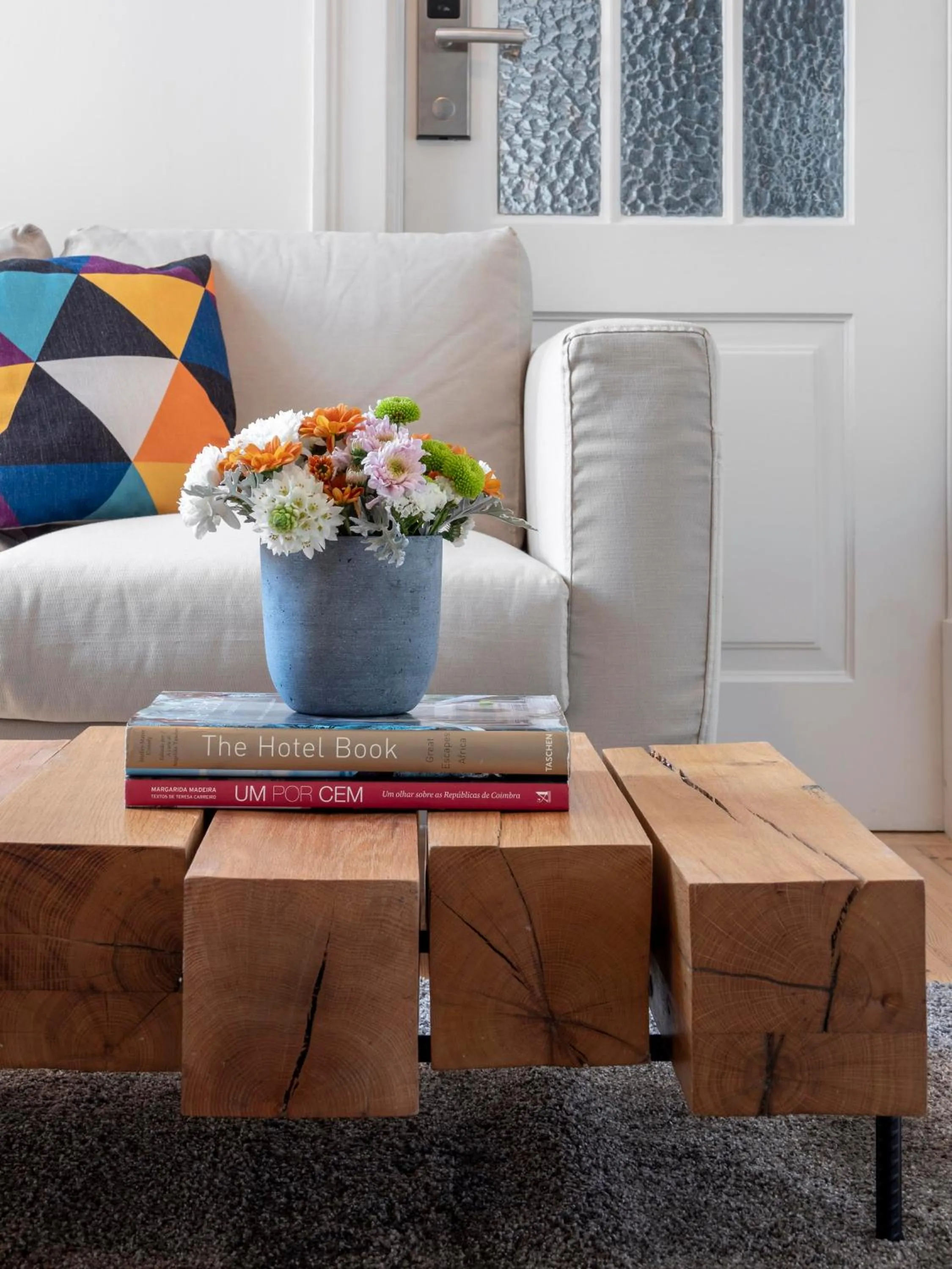 Penedo da Saudade Suites & Hostel