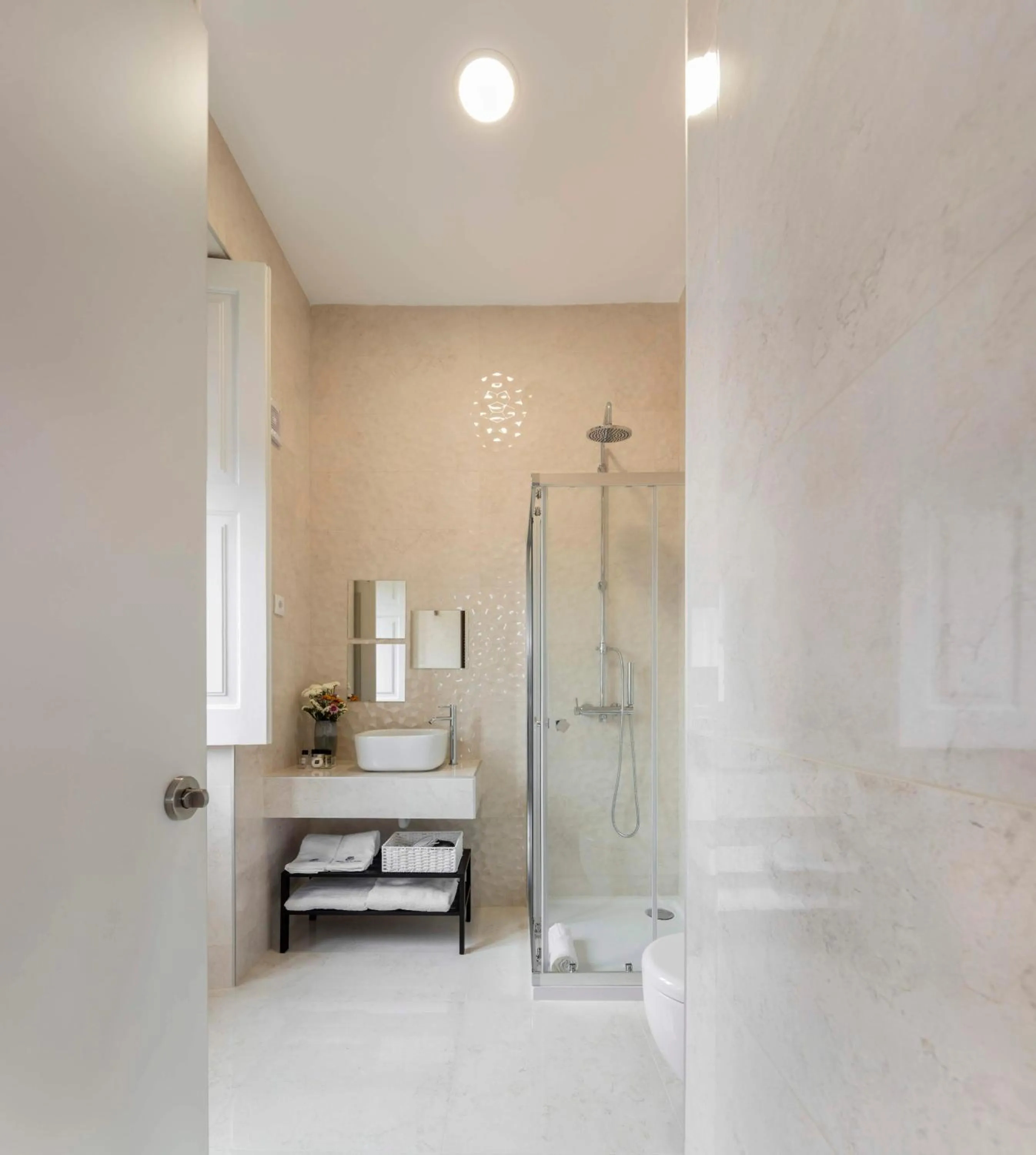 Penedo da Saudade Suites & Hostel