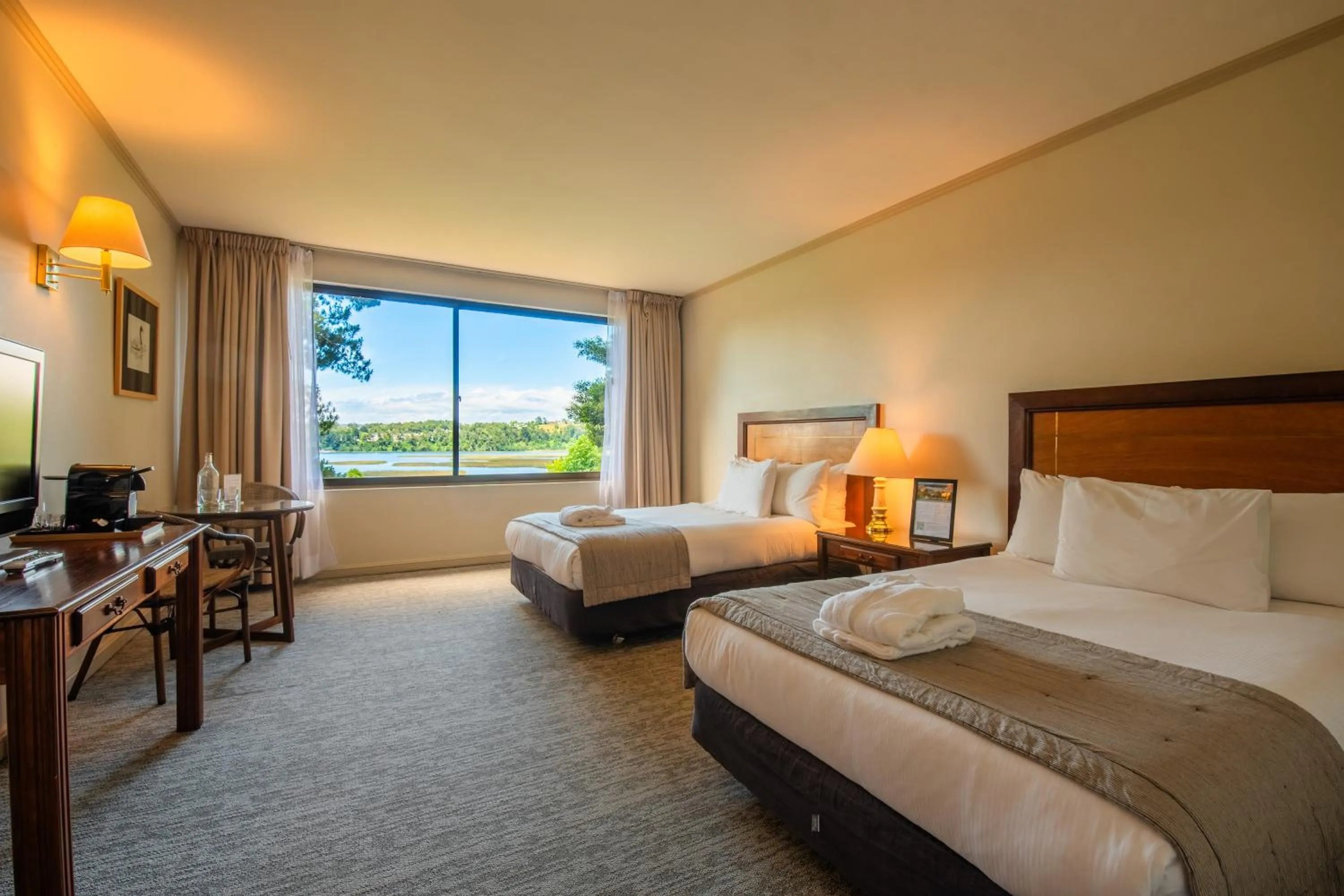 Bed in Hotel Puerta del Sur