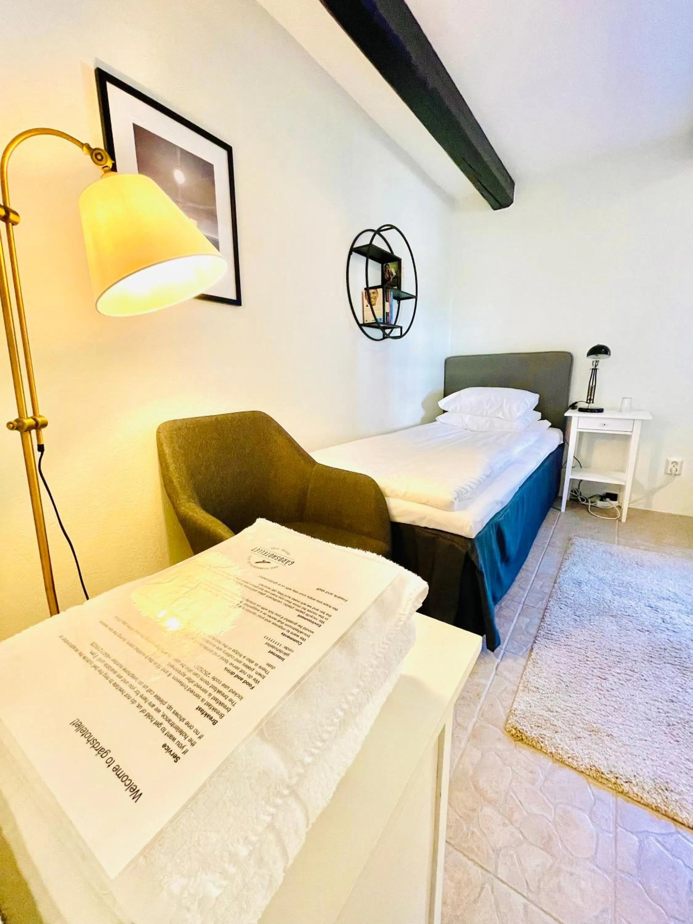 Bed in Gårdshotellet